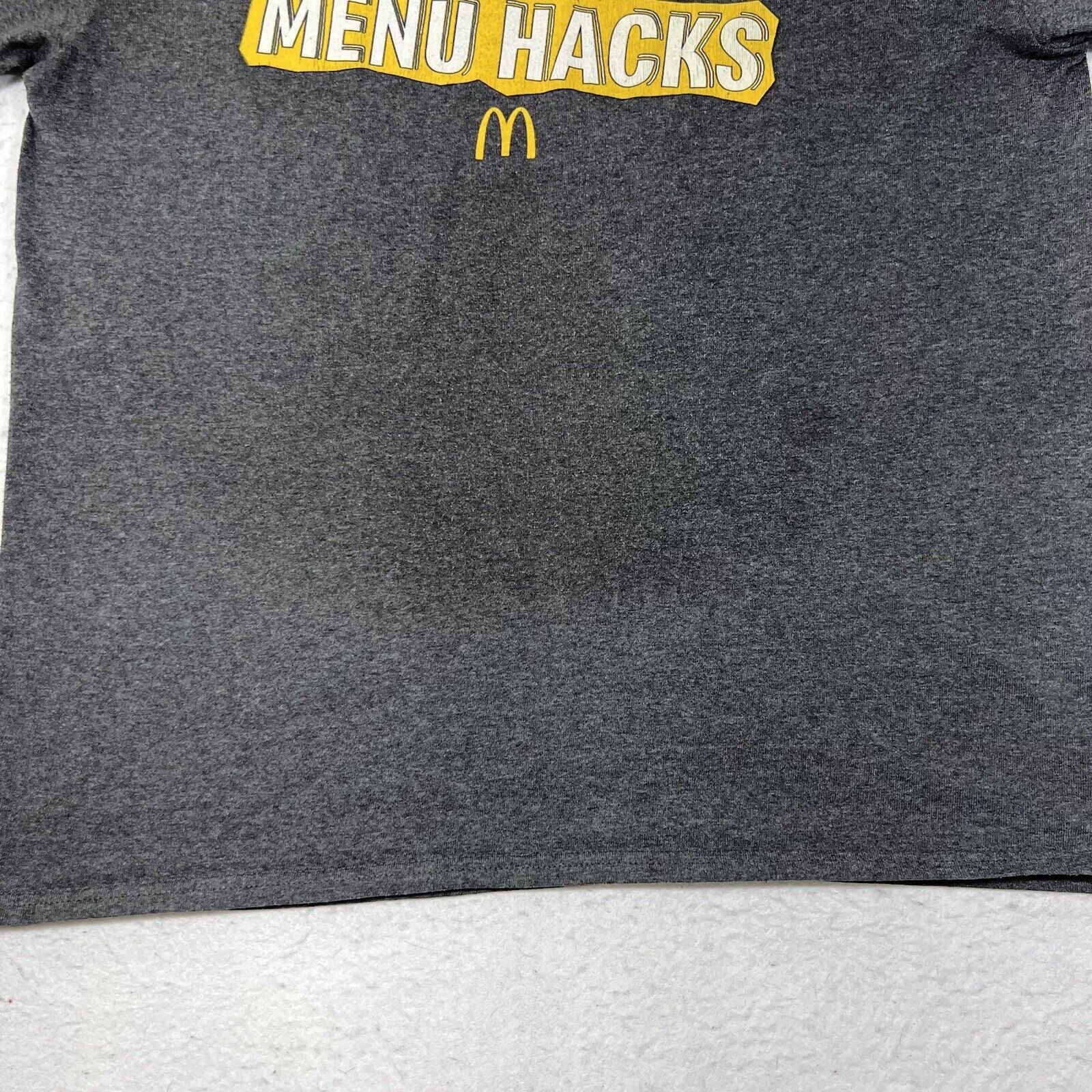 Delta McDonald’s Large Menu Hacks Employee Gray Graphic T Shirt Size US L / EU 52-54 / 3 - 7 Thumbnail