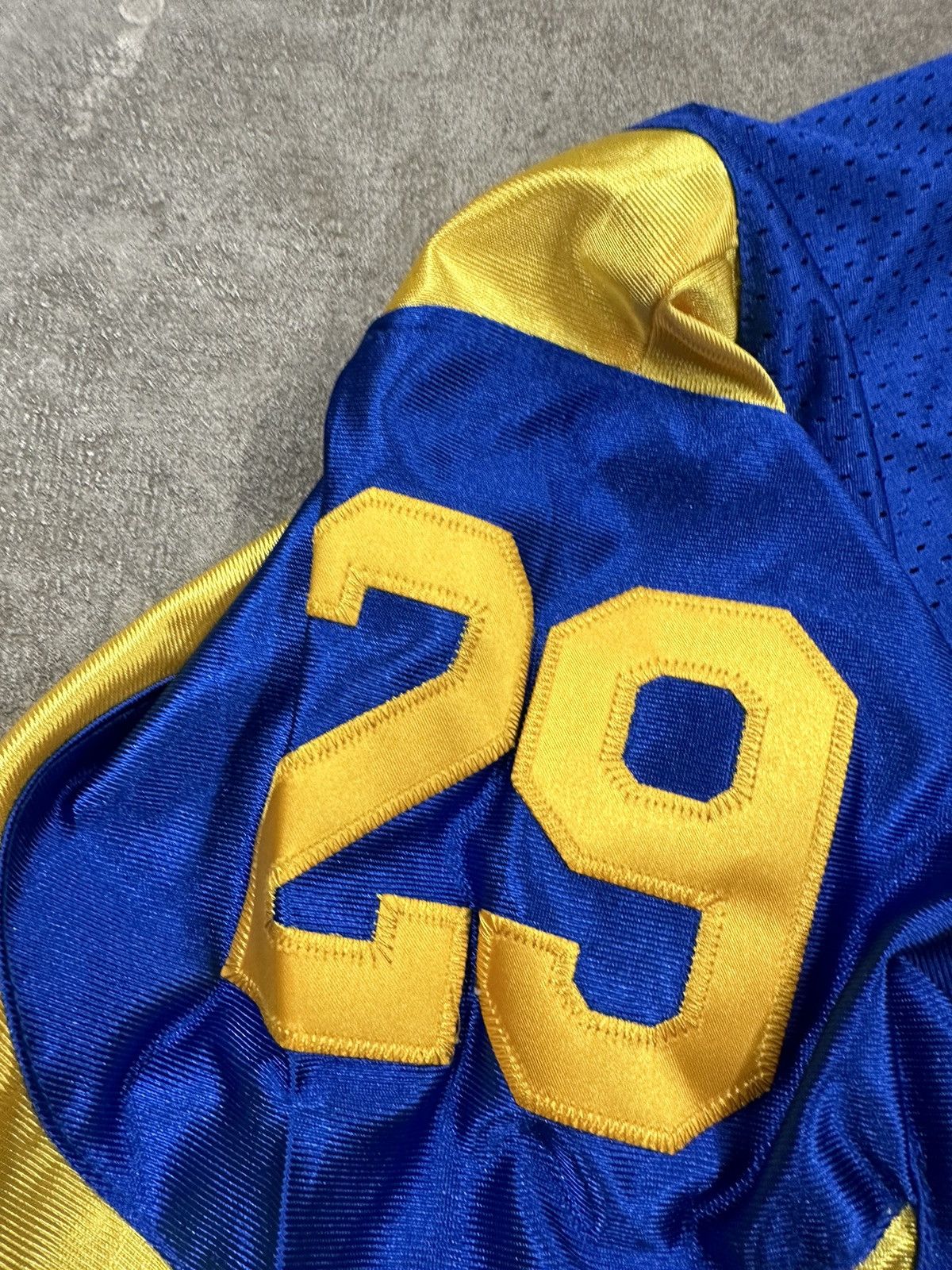 Mitchell & Ness Vintage 90s Mitchell & Ness Dickerson St.Louis Rams Jersey Size US XL / EU 56 / 4 - 9 Thumbnail