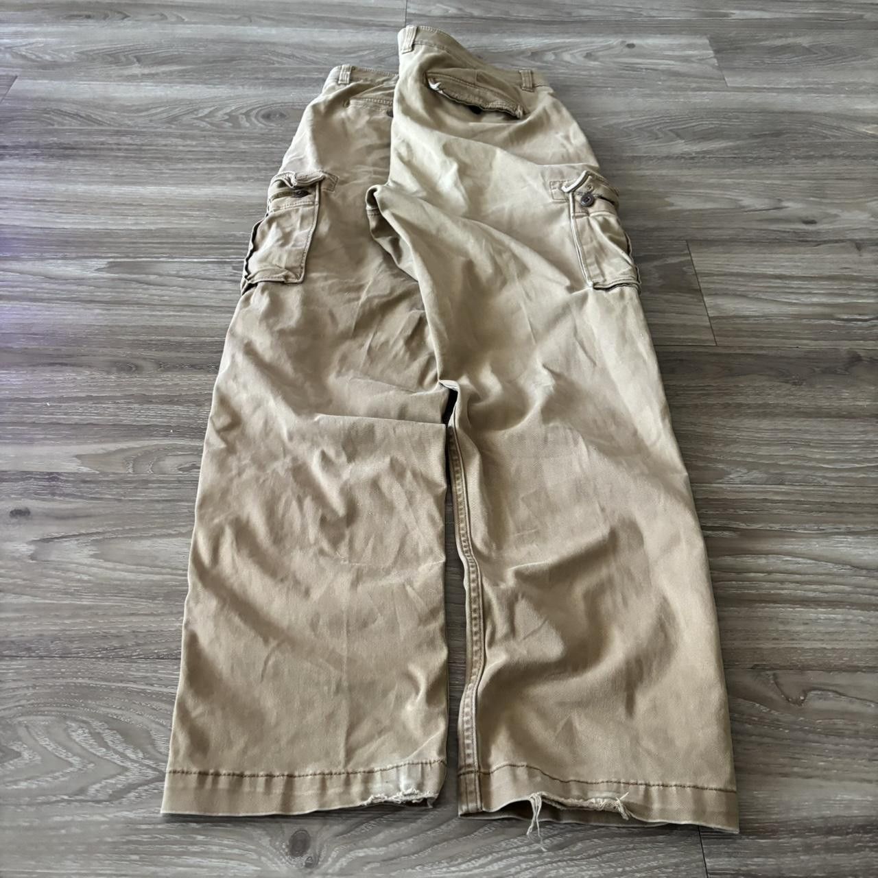 Vintage Crazy Vintage Y2K/2000s Khaki Tan Skater Essential Cargo Pants! 34x30 Size US 34 / EU 50 - 4 Thumbnail
