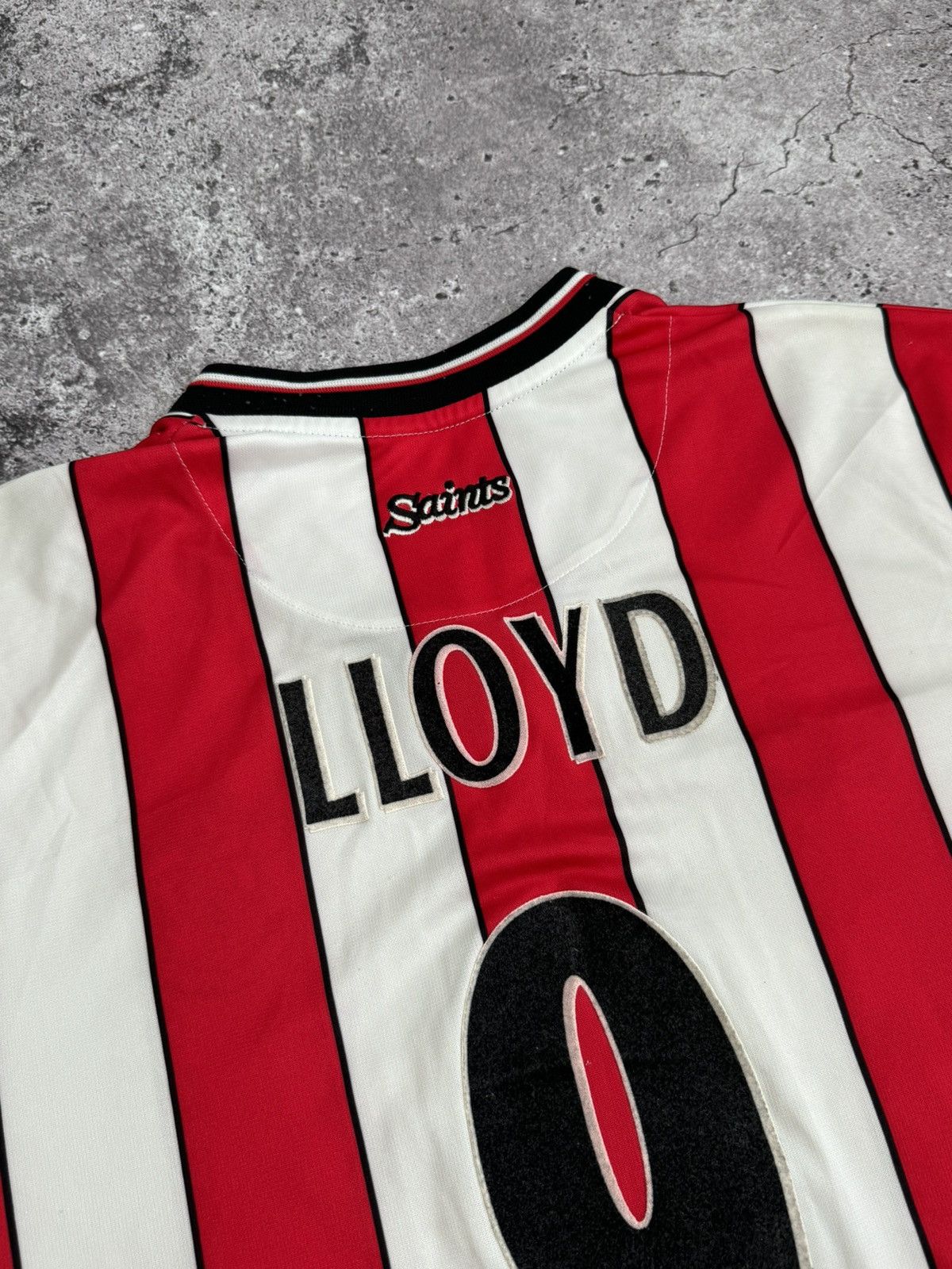 Vintage Vintage Southampton FC 9 LLOYD t-shirt jersey Size US L / EU 52-54 / 3 - 12 Thumbnail