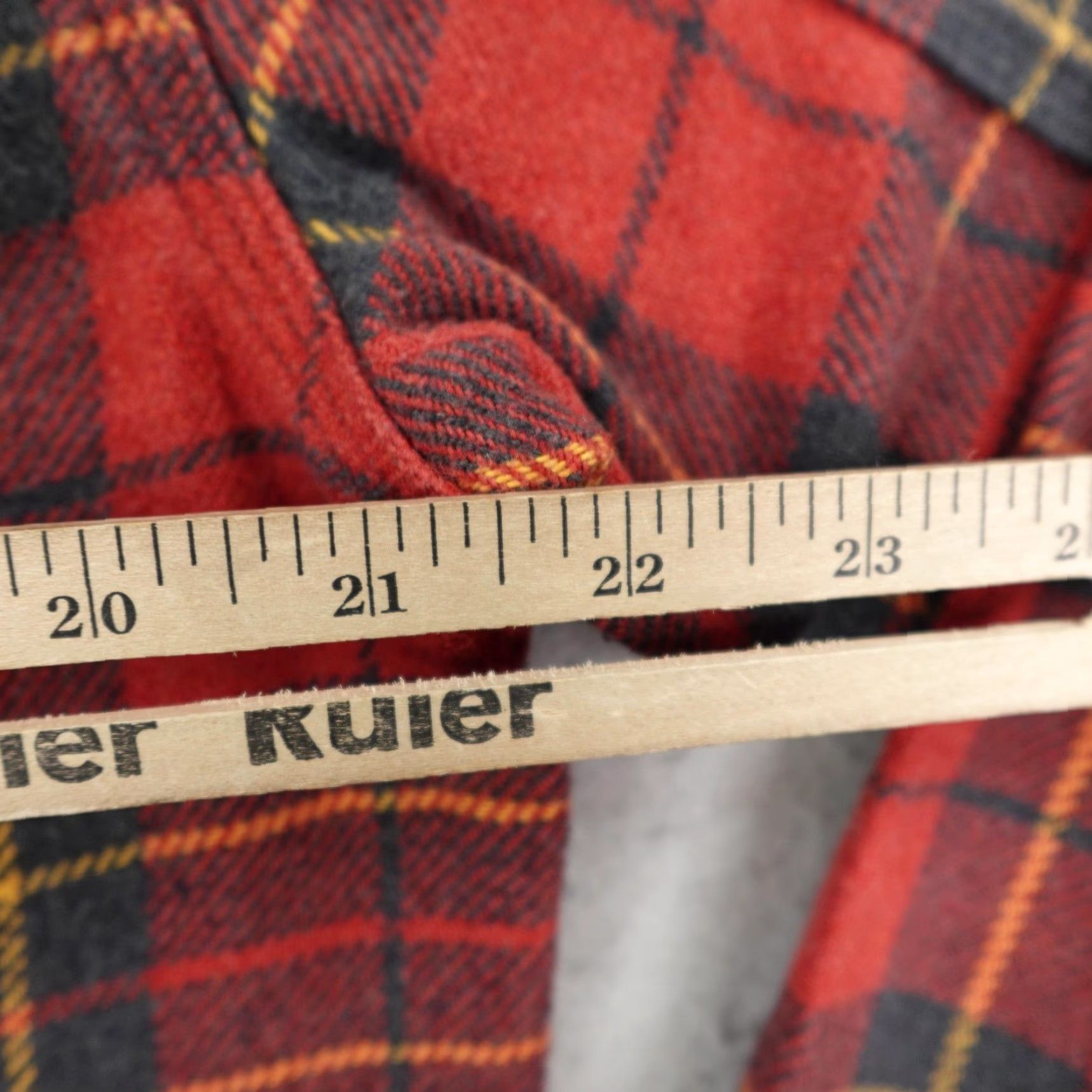 Wallace & Barnes VINTAGE Wallace & Barnes Shirt Mens Medium Red Black Plaid Twill Flannel Utility Work - Button-Up, Long Sleeve, Cotton, Pockets, Casual Workwear Mens Size US M / EU 48-50 / 2 - 5 Thumbnail