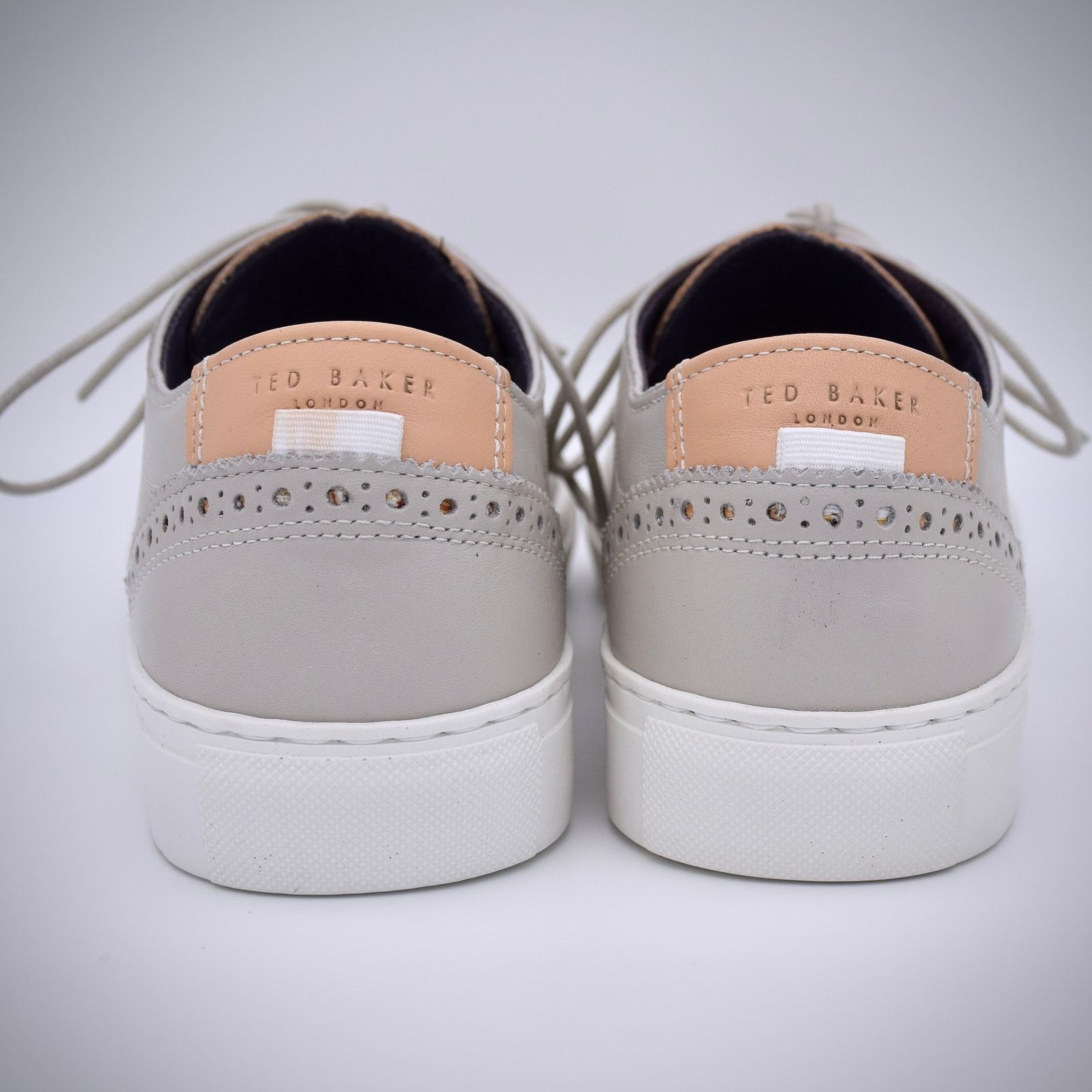 Ted Baker Ted Baker London Gray Leather Sneakers UK 7 US 8 Size US 8 / EU 41 - 3 Thumbnail