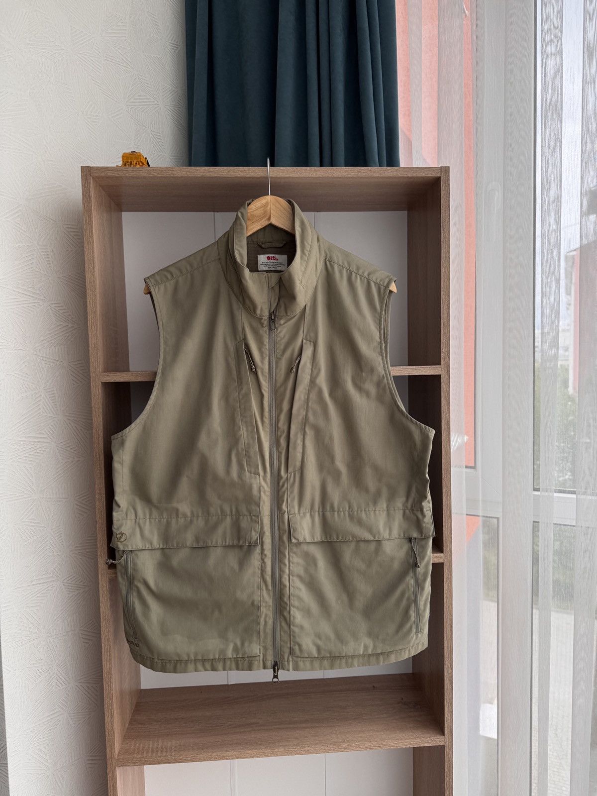 Fjallraven × Vintage Vintage Fjallraven Outdoor Japanese Khaki Traveller Vest Size US XL / EU 56 / 4 - 5 Thumbnail