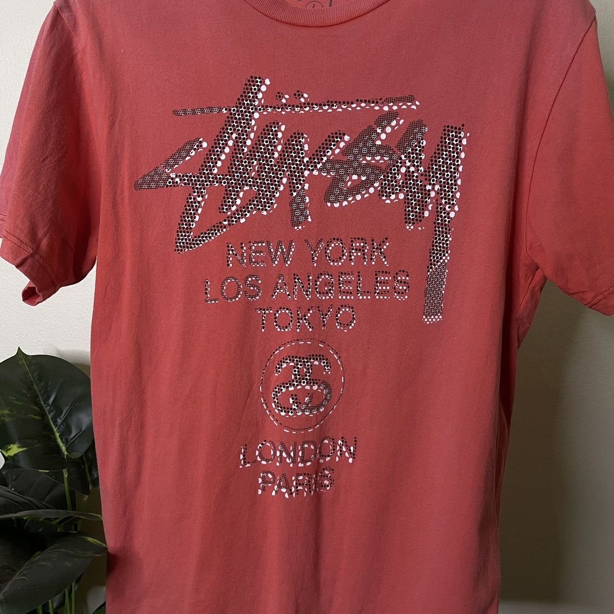 Stussy × Vintage Vintage Y2K Stussy Tour Faded Peach Tee Size US L / EU 52-54 / 3 - 2 Thumbnail