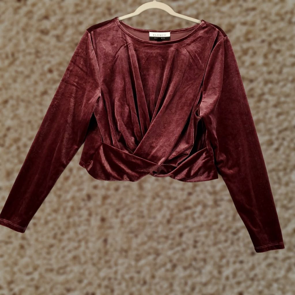 Vintage Womens Velvet Cropped Top Size 18 Rouched Draped Flowy Front Stretch Blouse Eloquii Purple Velvet Regular Womens 18 Cropped Top Size XXL / US 16-18 / IT 52-54 - 1 Thumbnail