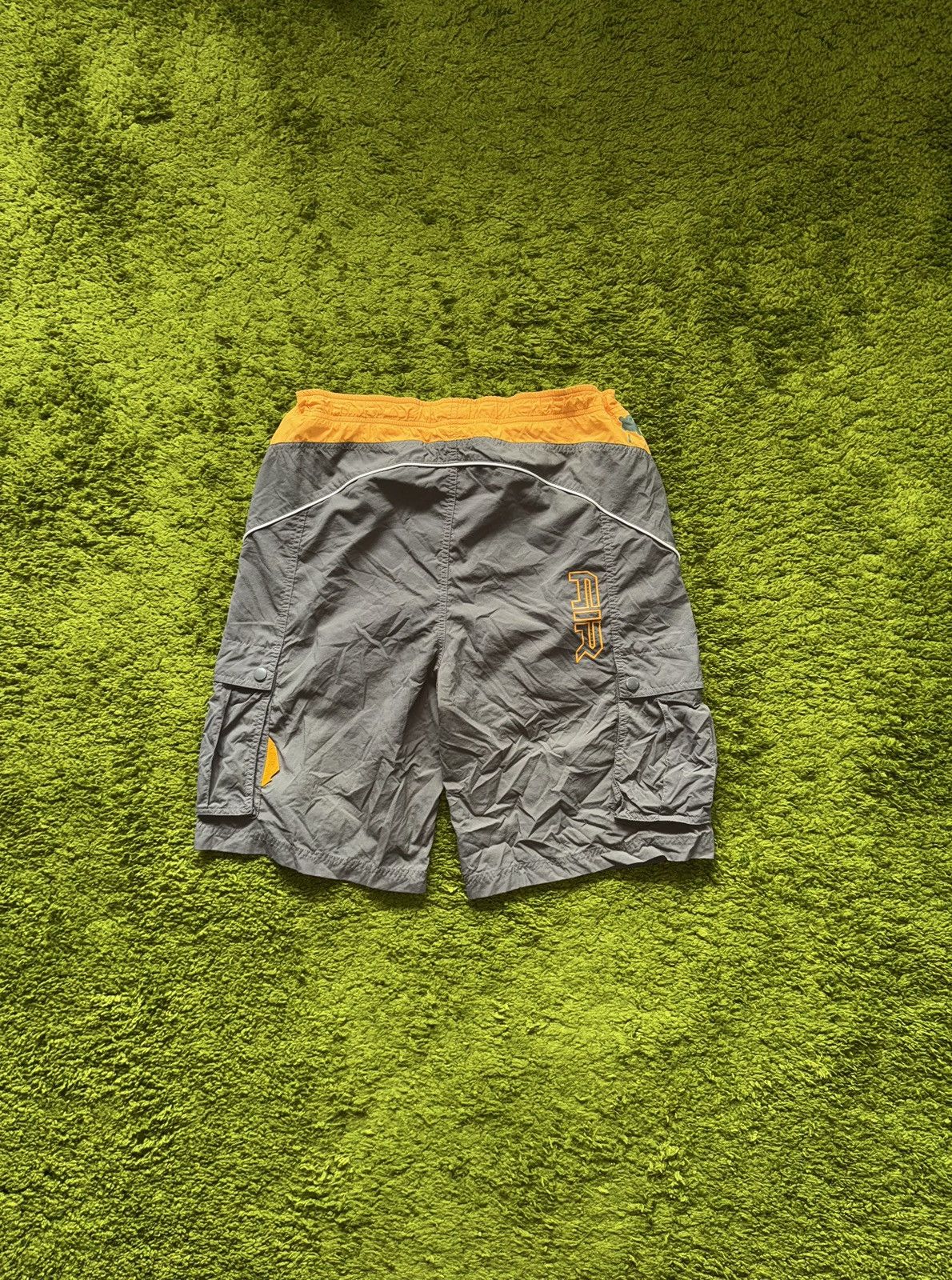 Nike Nike 2000s vintage cargo shorts Y2K Size US 34 / EU 50 - 1 Thumbnail