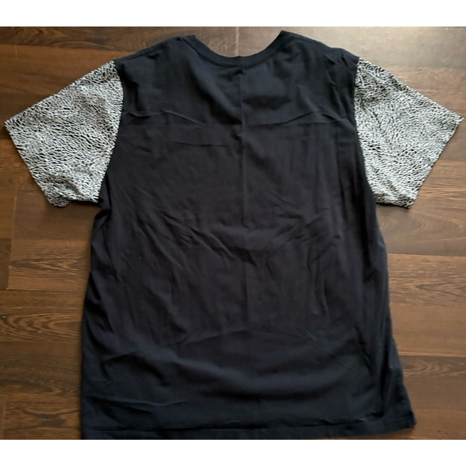 Jordan Brand Air Jordan Black T-Shirt Elephant Print Jumpman Logo Sz3XL Size US XXL / EU 58 / 5 - 2 Thumbnail