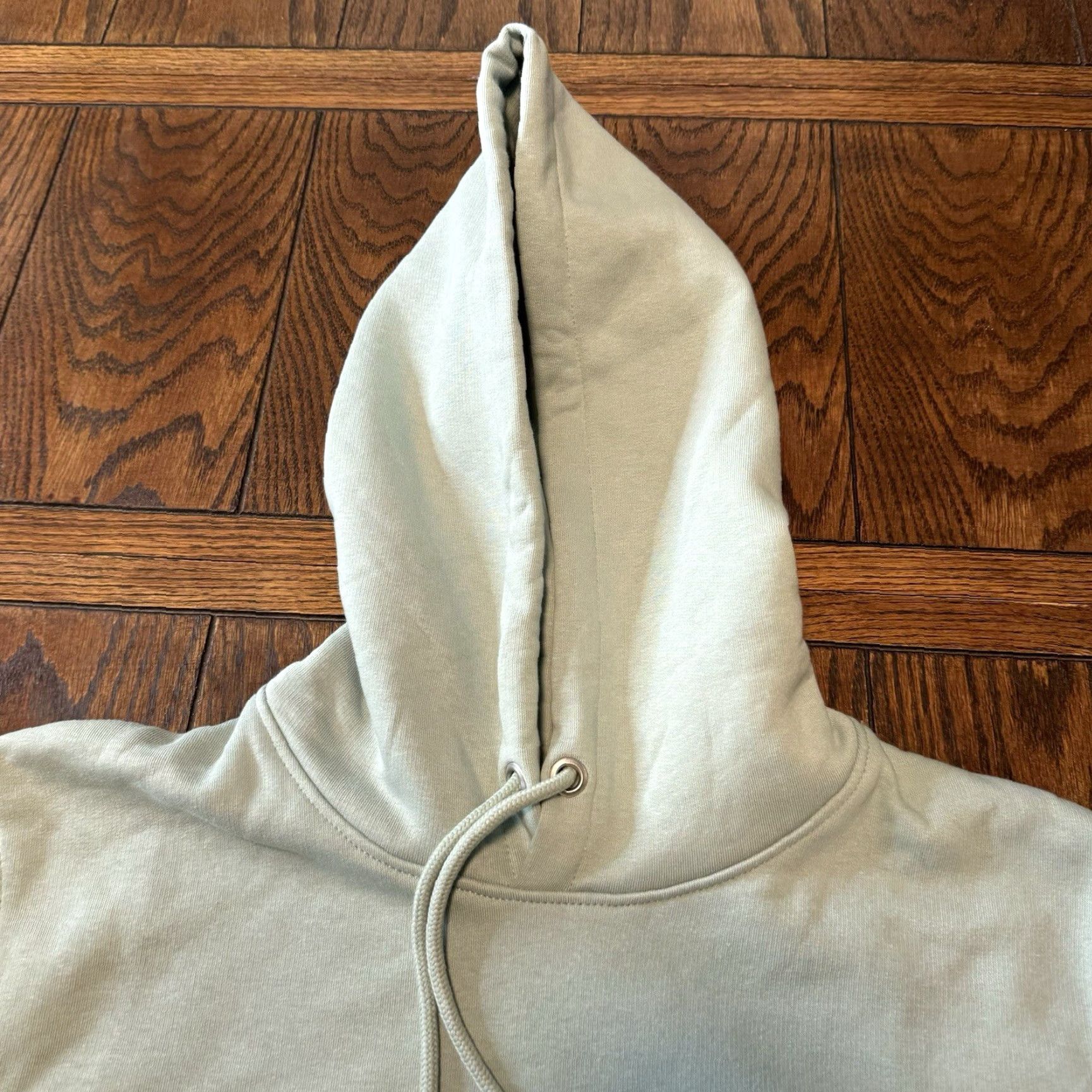 Logo 7 Chillpop Music Hoodie Men Green Size M Pullover Hooded Logo Sweatshirt Knit Cotton Polyester Chest Pocket Regular Fit 26.5 21 Pit to Pit New Size US M / EU 48-50 / 2 - 4 Thumbnail