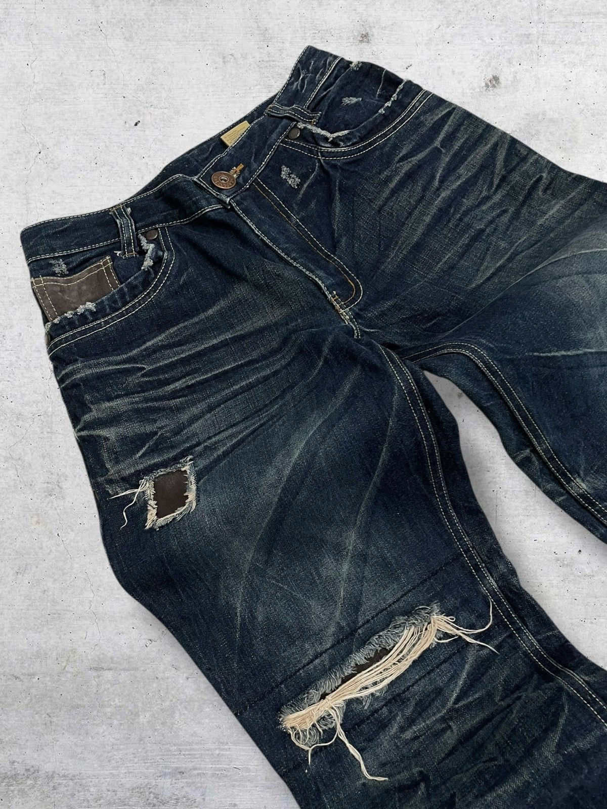 Japanese Brand VINTAGE RAPRUI OG JAPAN DESIGNER 90S PATCH RIPPED DENIM Size US 29 - 7 Thumbnail