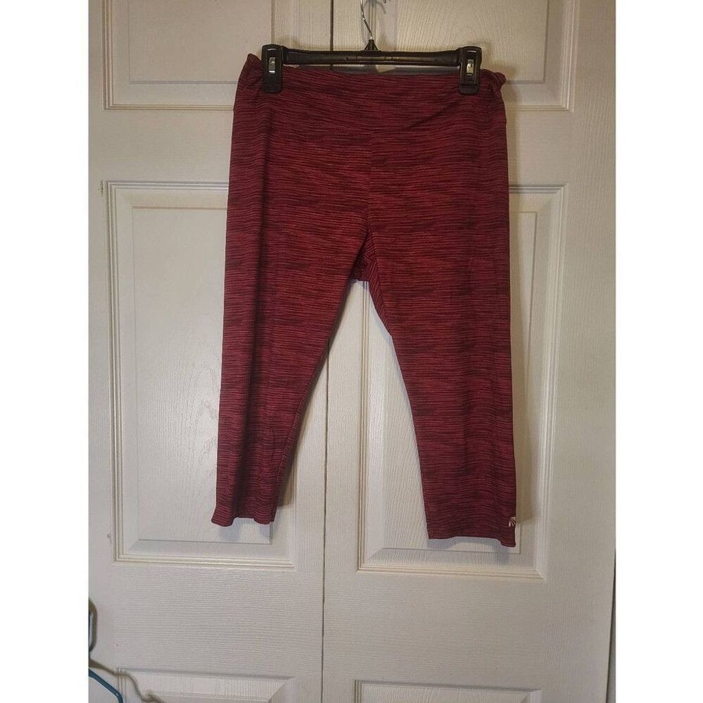 Other Fushia Workout Capris Size 34" / US 12 / IT 48 - 1 Thumbnail