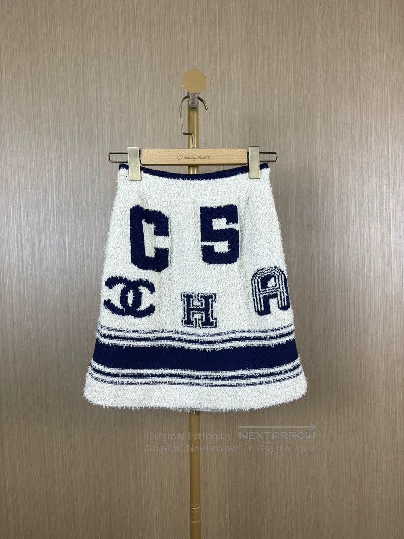 Chanel Chanel Cruise ship series white blue letter skirt Size 42" / US 20 - 1 Thumbnail