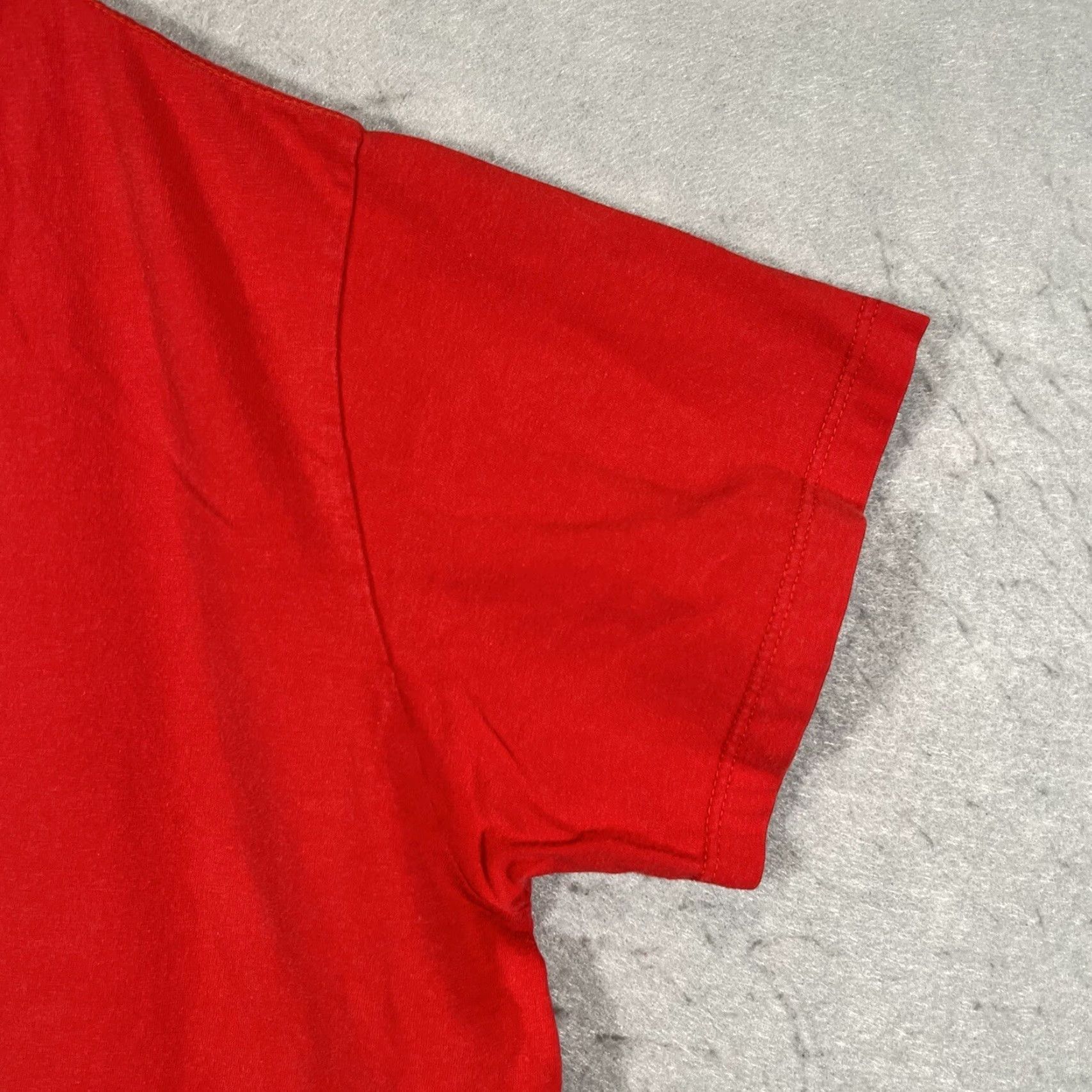 Vintage VINTAGE A1 Looney Tunes Tweety Bird Supercool V Neck Sleep Shirt Womens Small Shirt Womens Small Red Bird 8/10 Size S / US 4 / IT 40 - 5 Thumbnail