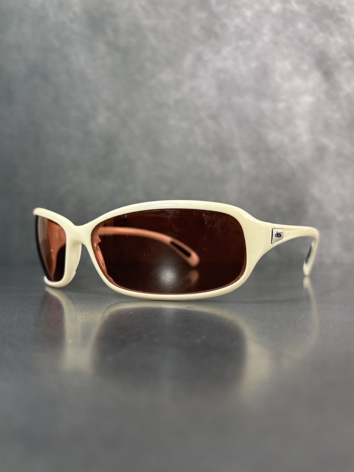 Bolle × Vintage 2004 Bolle Lil Kitty Sunglasses 2000s Vintage Bolle Sport Size ONE SIZE - 1 Thumbnail
