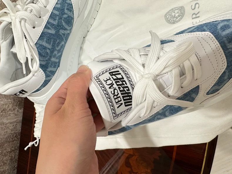 Versace Versace Men's sneakers Size US 6 / EU 39 - 8 Thumbnail