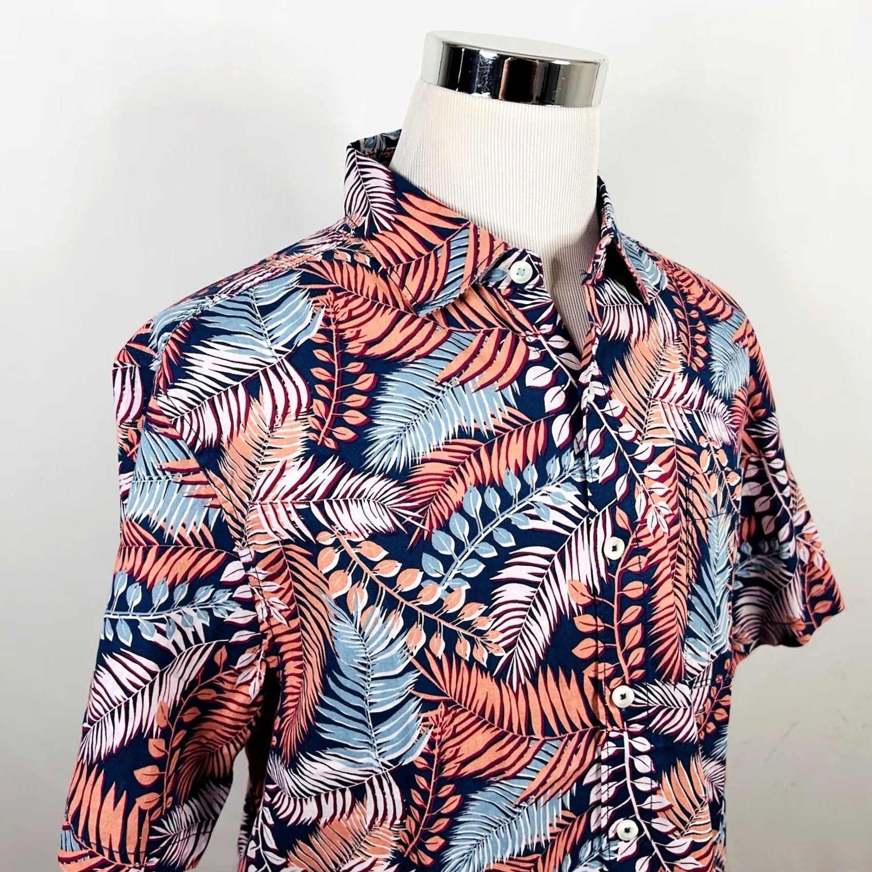 Tommy Bahama Tommy Bahama Hawaiian Aloha Shirt Large Linen Cotton Floral Print Pink Blue Mens Size US L / EU 52-54 / 3 - 2 Thumbnail