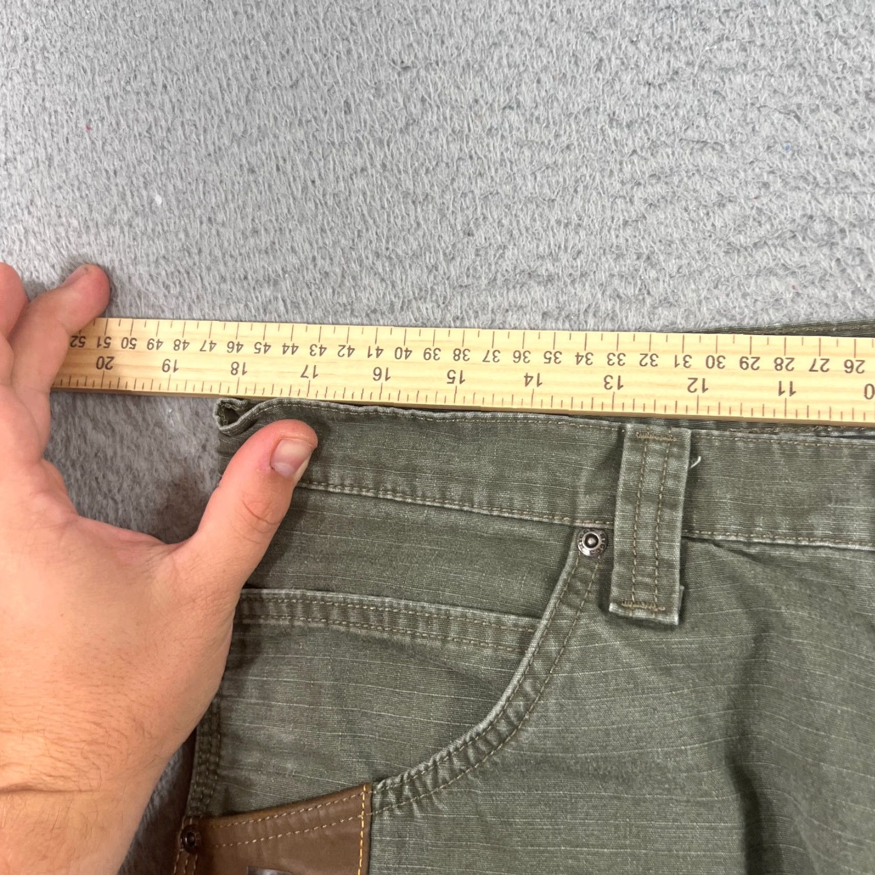 Wrangler VINTAGE Wrangler RIGGS Workwear Cargo Pants Pants 36 Regular Green 36x32 Distressed Mens Wrangler Riggs Workwear 90s Outdoor Workwear Size US 36 / EU 52 - 5 Thumbnail