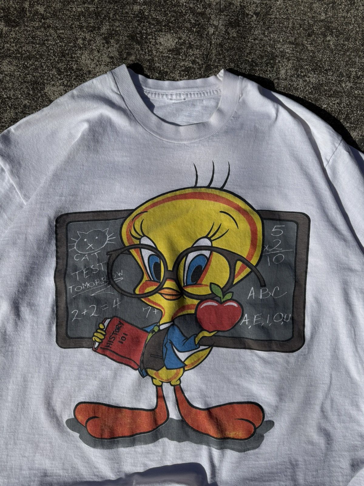 Vintage Vintage Tweety Bird Looney Tunes Graphic Tee Size US XL / EU 56 / 4 - 2 Thumbnail