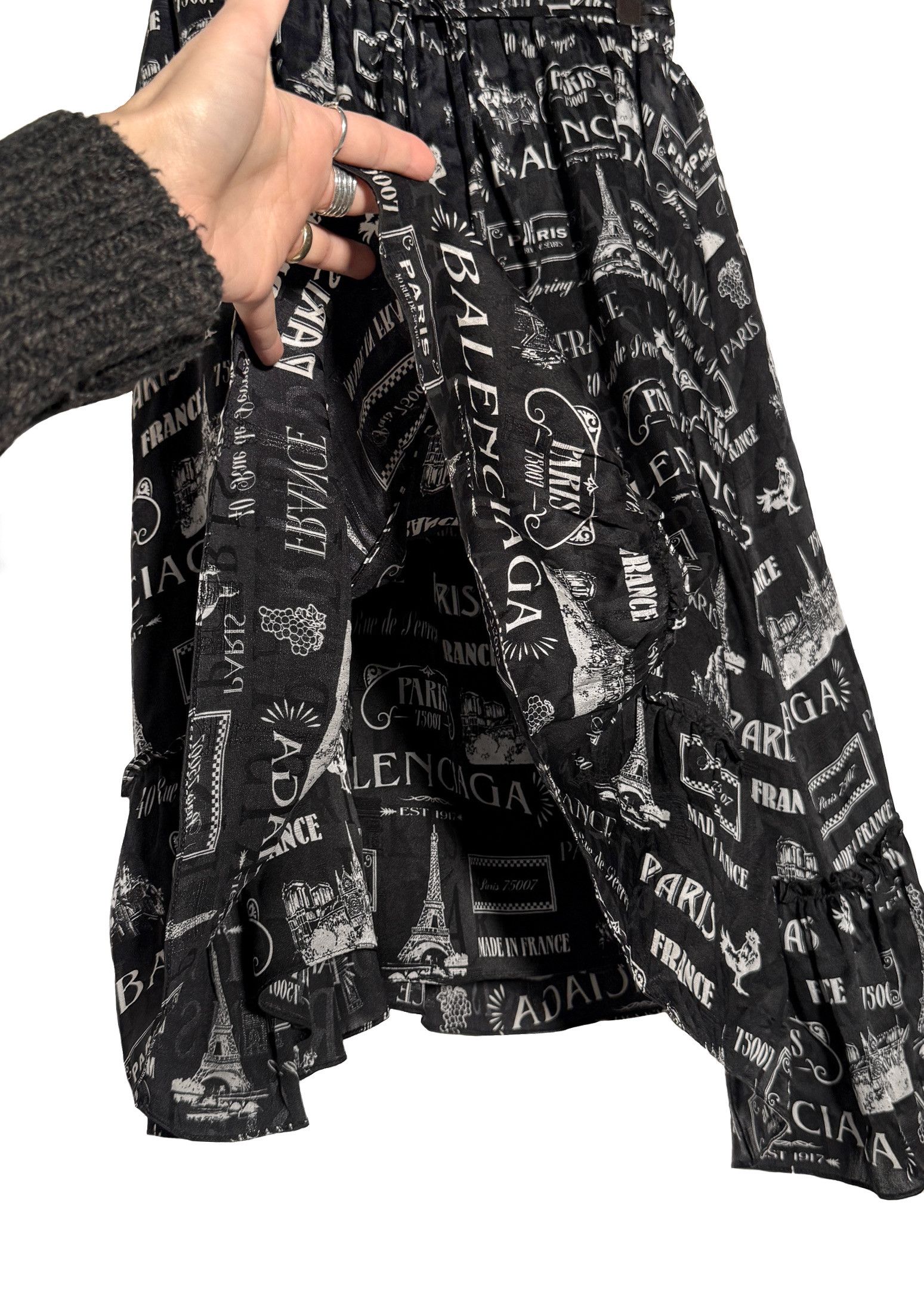 Balenciaga Balenciaga 2019 Black Parisian Logo Print Silk Midi Skirt Size 26" / US 2 / IT 38 - 5 Thumbnail
