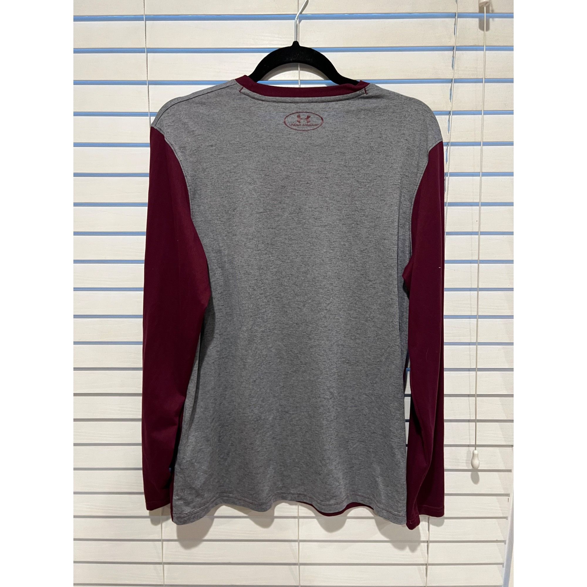 Under Armour Under Armour Colgate Raiders Long Sleeve Shirt - Size S Size US S / EU 44-46 / 1 - 3 Thumbnail