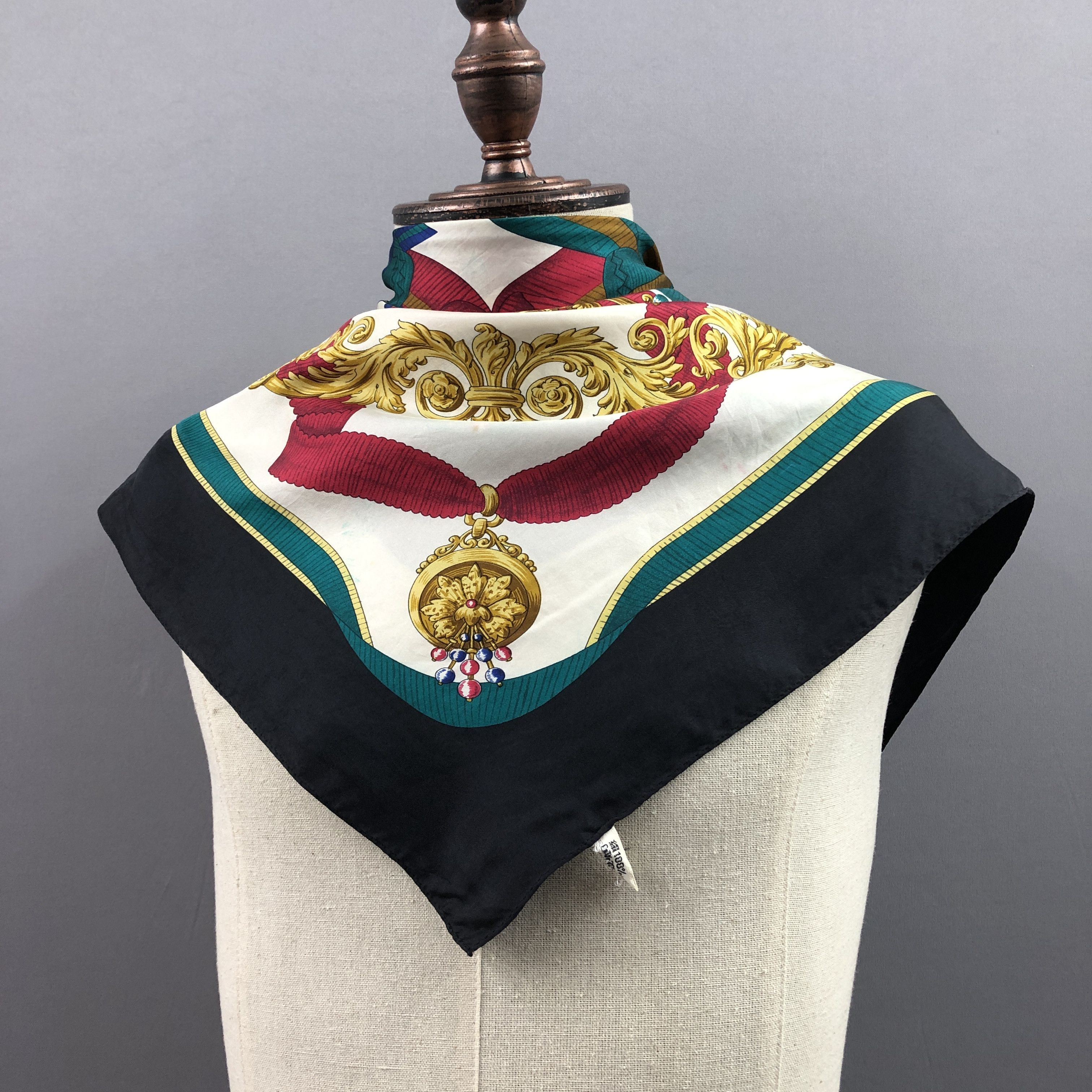 Other Vintage Luxury SILK Scarf Twill Stole Wraps Scarves Size ONE SIZE - 4 Thumbnail