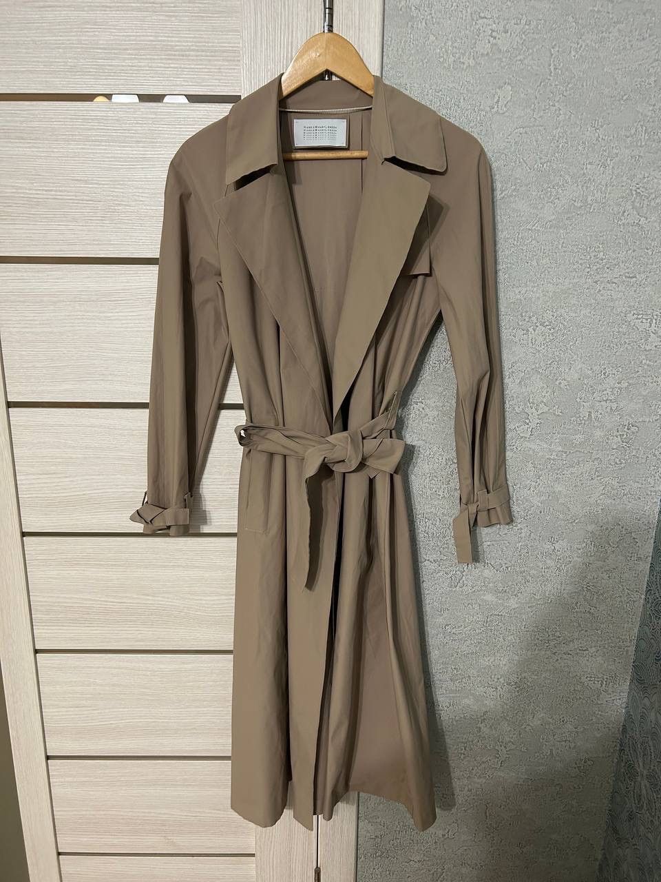 image of Harris Wharf London Coat Luxury Trench in Beige, Women's (Size Large)
