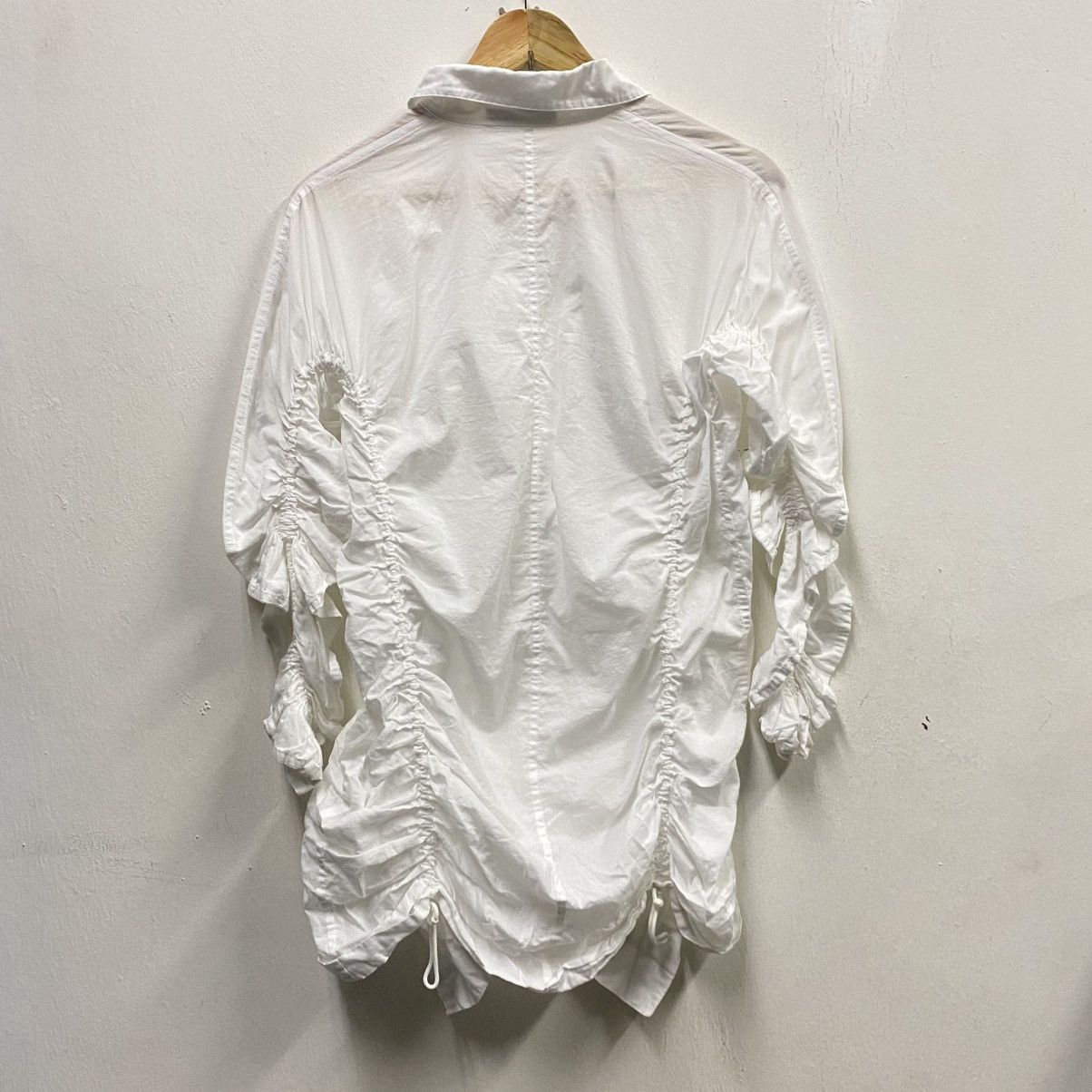 Issey Miyake Issey Miyake White Ruched Button-Up Shirt Size M / US 6-8 / IT 42-44 - 2 Thumbnail