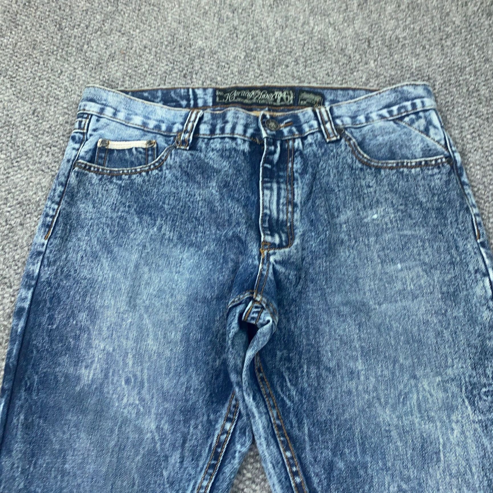 Vintage Heritage By America Jeans Mens Size 36x33 Blue Acid Wash Regular Fit 5-Pocket Straight Size US 37 - 2 Thumbnail