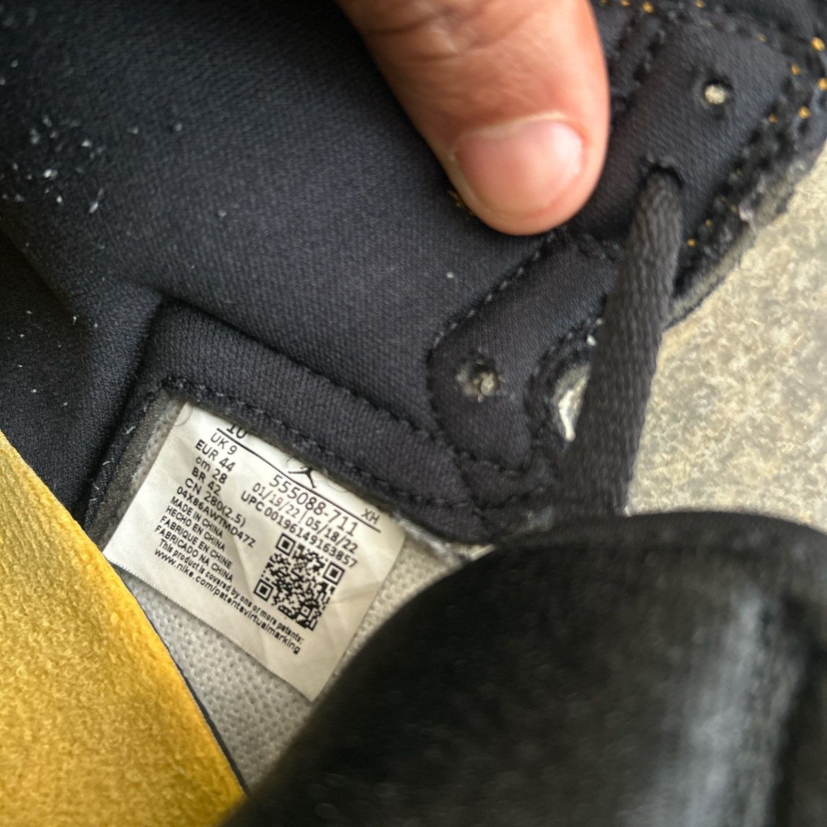 Jordan Brand Air Jordan 1 Retro High OG “Taxi” – Size 10 Size US 10 / EU 43 - 6 Thumbnail