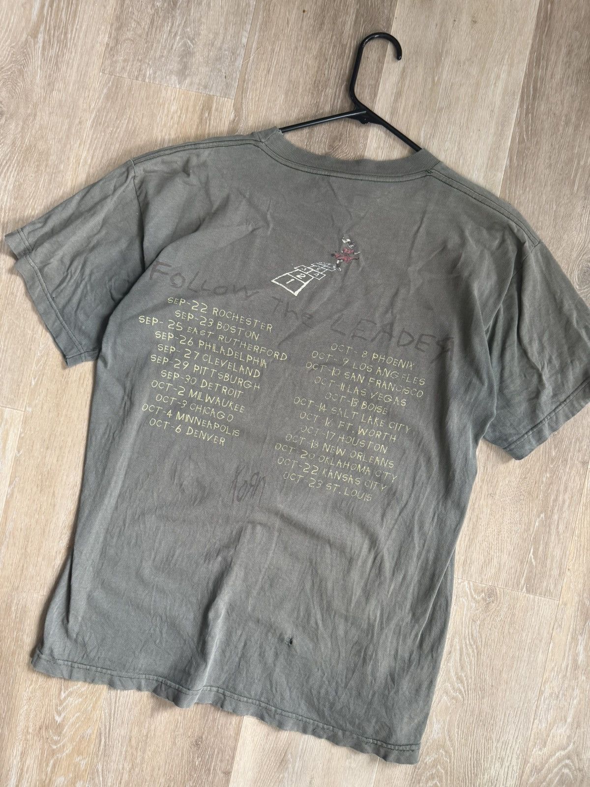 Band Tees × Vintage Insane Vintage KORN “Follow the Leader” tour tee Size US L / EU 52-54 / 3 - 9 Thumbnail
