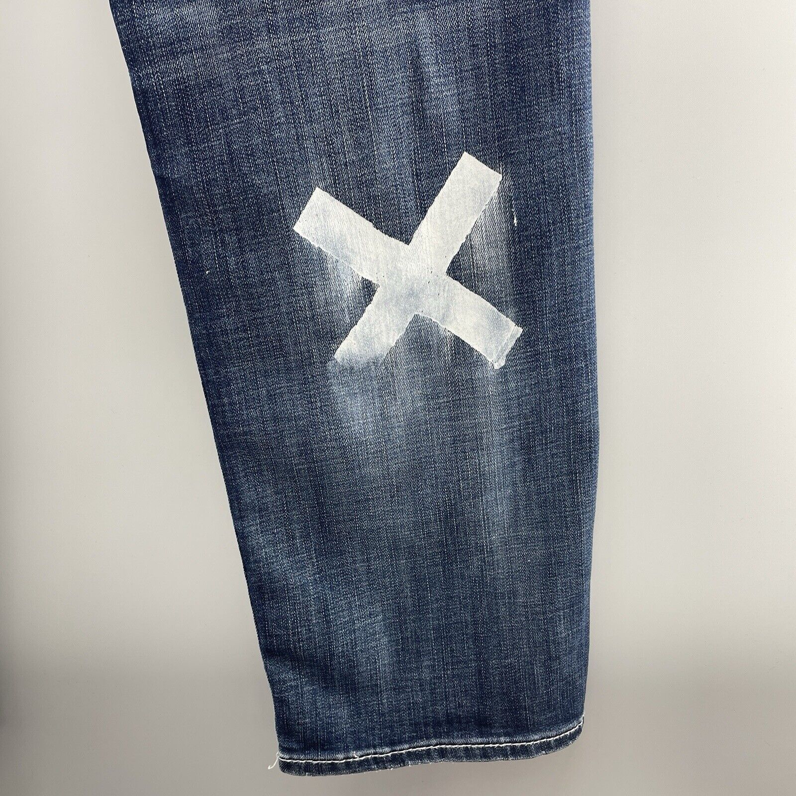 BKE BKE Nolan 36 Jeans Straight Buckle Painted Cross Distressed Size US 36 / EU 52 - 7 Thumbnail