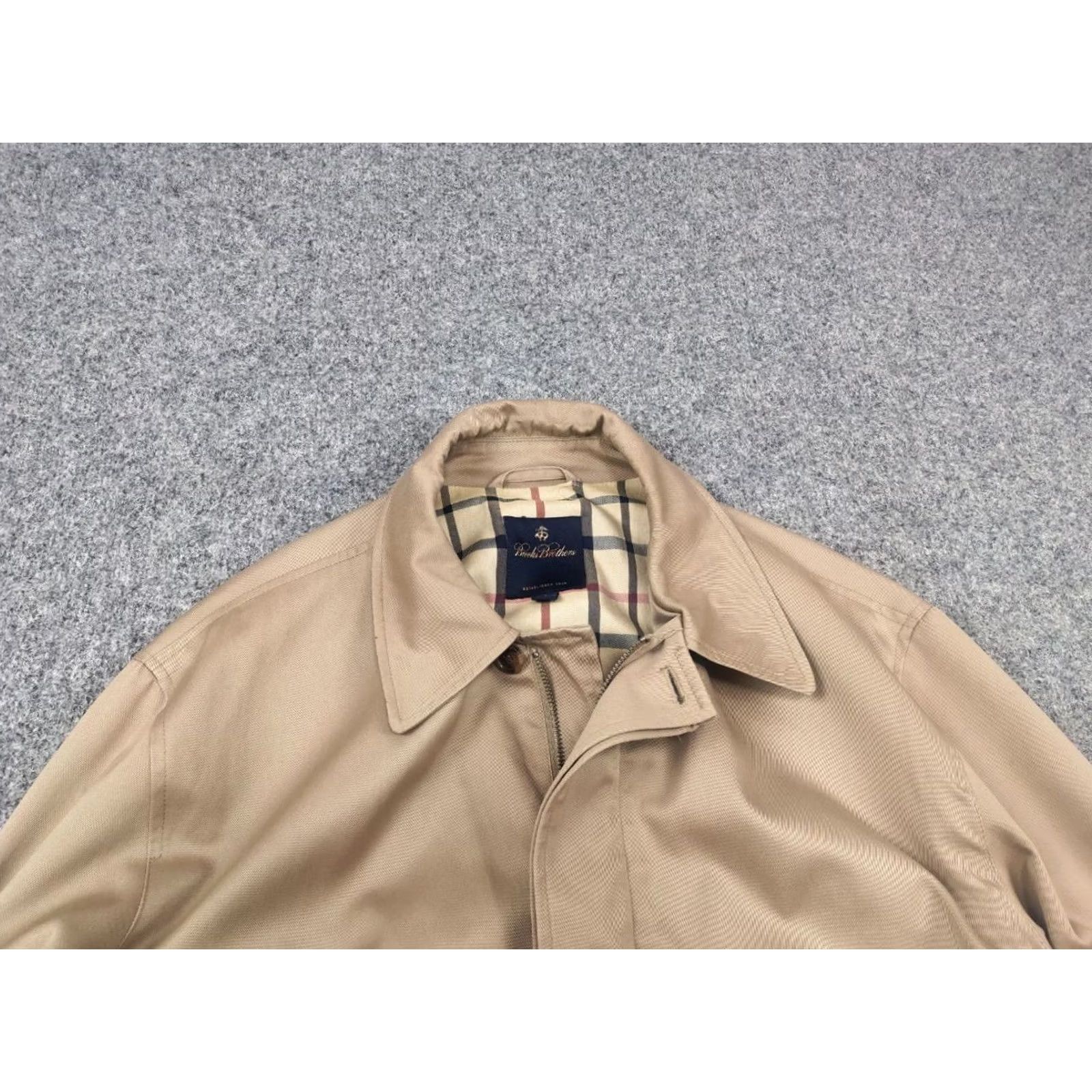 Brooks Brothers Brooks Brothers beige Men's Trench Coat Single Breasted Vintage Size US L / EU 52-54 / 3 - 5 Thumbnail