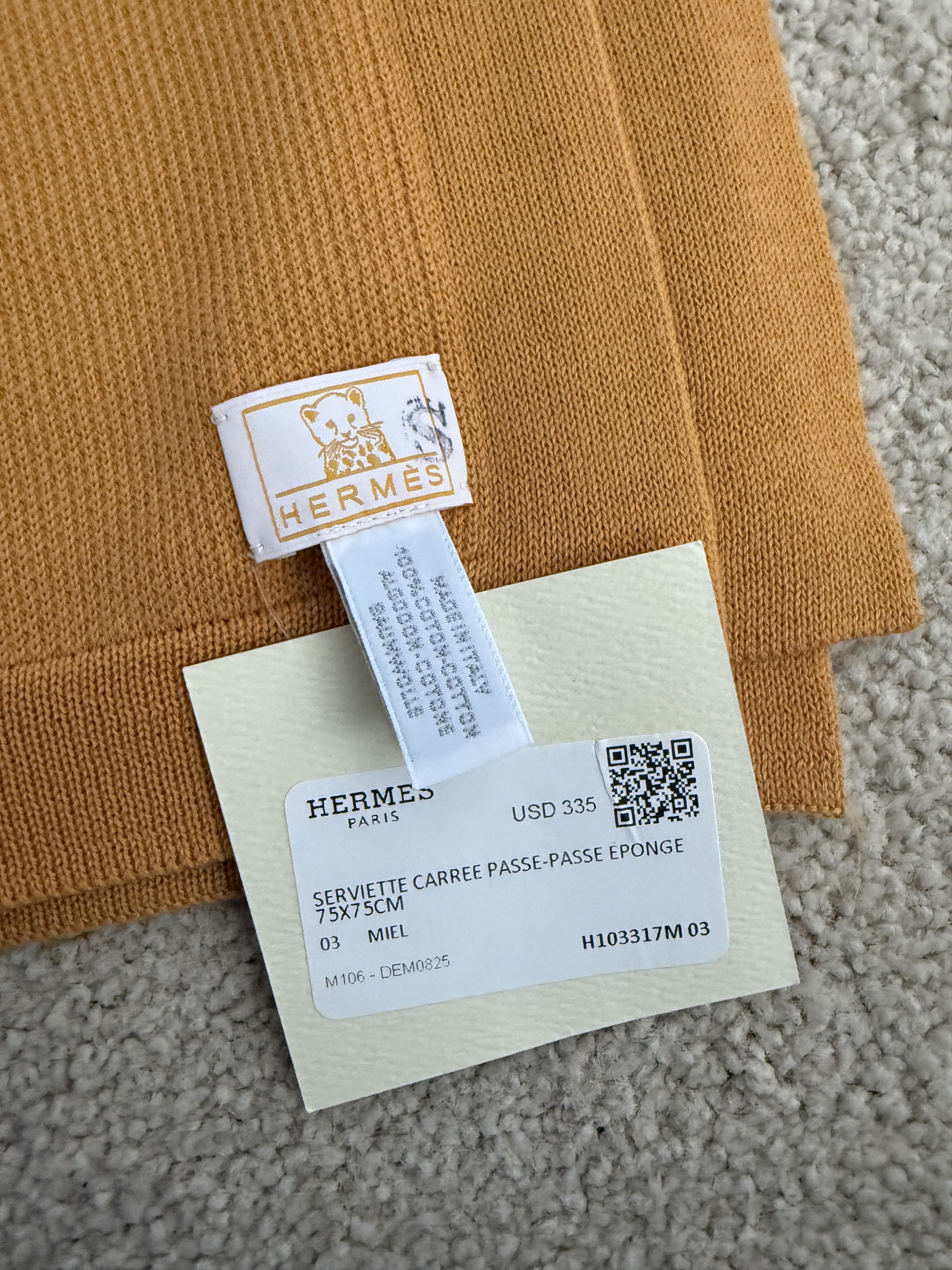 Hermes Hermes Yellow Baby Towel Set - Great Holiday Gift - Sm & Med Size ONE SIZE - 2 Thumbnail