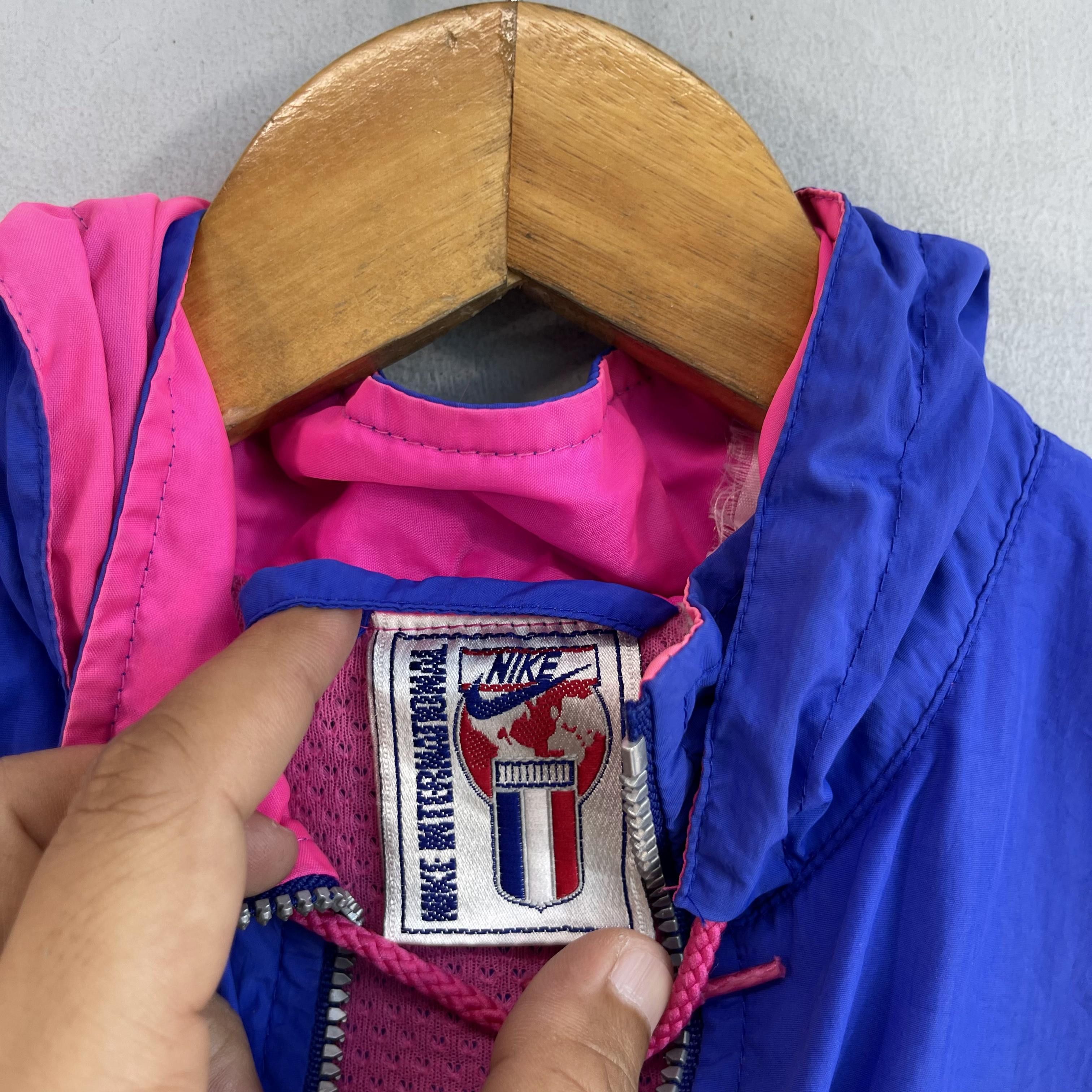 Nike × Vintage Vintage 90's NIKE International Half Zipper Pullover Jacket Size US S / EU 44-46 / 1 - 9 Thumbnail