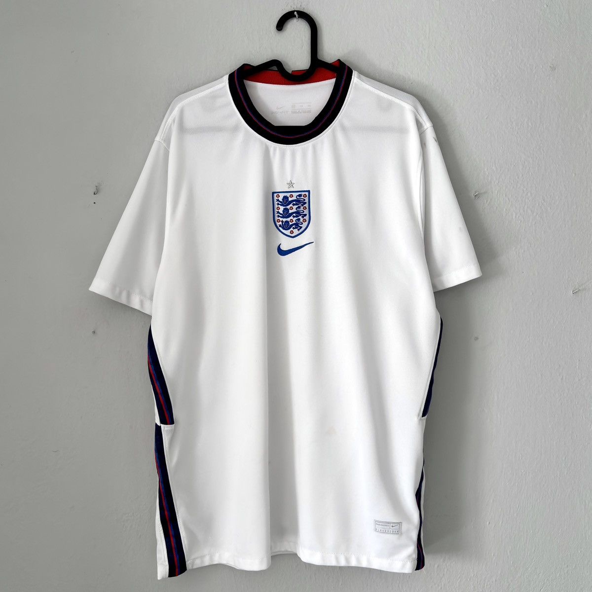 Nike 2020 2022 England National Nike Euro Home Kit Soccer Jersey Size US M / EU 48-50 / 2 - 3 Thumbnail