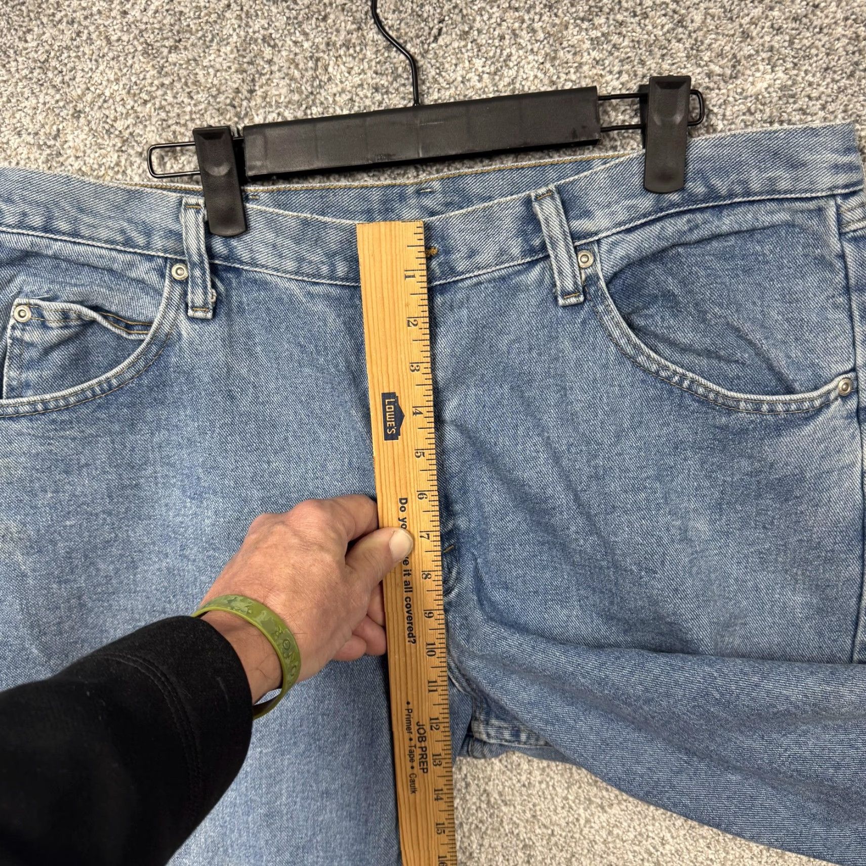 Wrangler VINTAGE Wrangler Jeans Mens 37x28 Blue Denim Straight Leg Workwear 97601VR Mexico 29in Inseam Pockets} Size US 37 - 5 Thumbnail