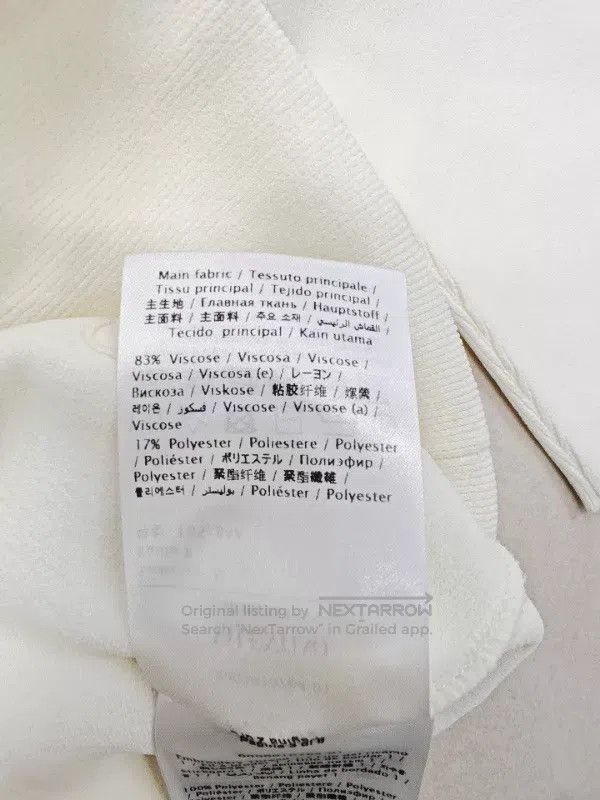 Valentino Valentino V-neck top Size S / US 4 / IT 40 - 6 Thumbnail