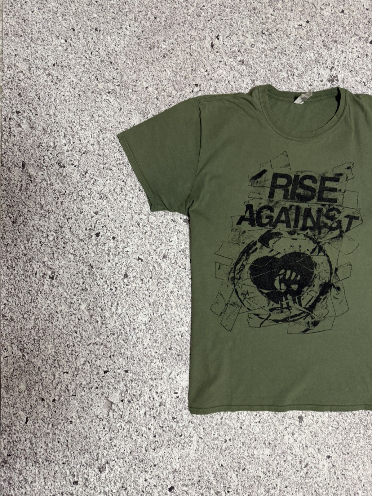 Band Tees × Vintage Vintage 2000’s Rise Against Rock Band Retro T-Shirt Size US XL / EU 56 / 4 - 3 Thumbnail