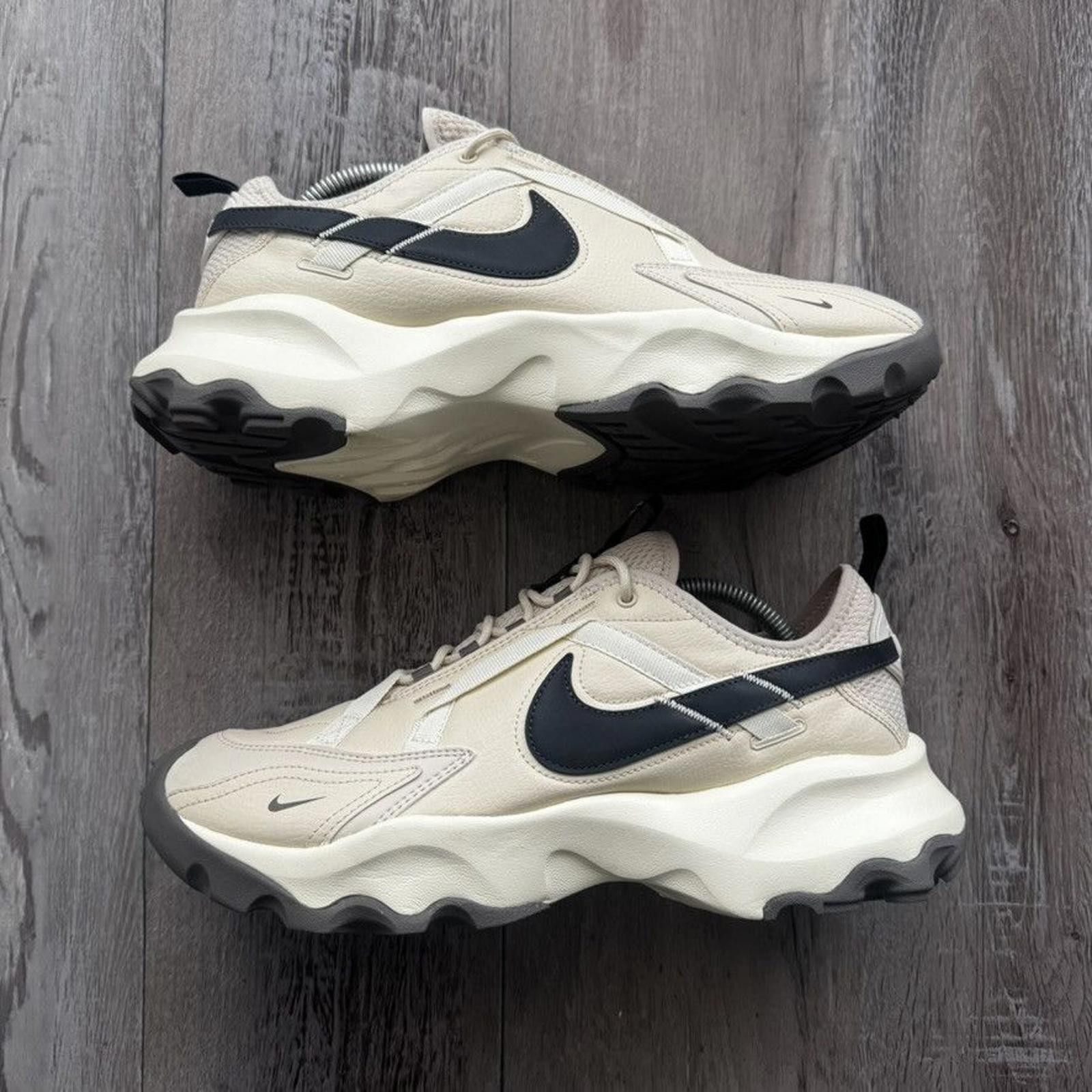 Nike NIKE • C 7900 "Beach Cave Stone" (10.5M) Size US 10.5 / EU 43-44 - 2 Thumbnail