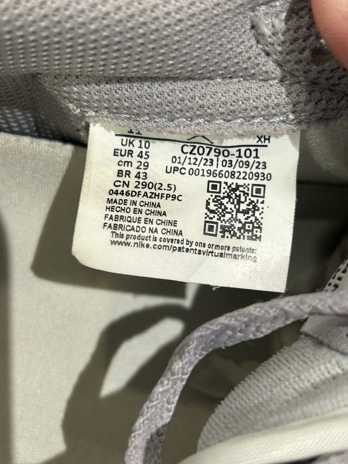 Jordan Brand Jordan 1 low atmosphere Size US 11 / EU 44 - 11 Thumbnail