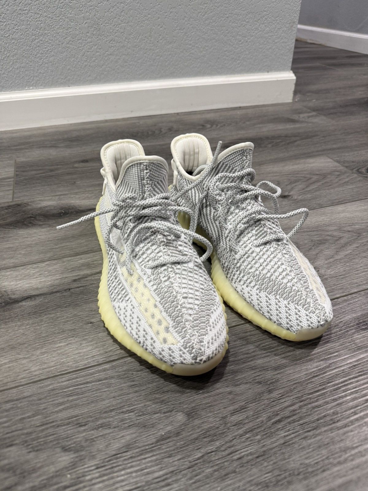 Yeezy Yeezy Boost 350 V2 static Size US 11 / EU 44 - 2 Thumbnail