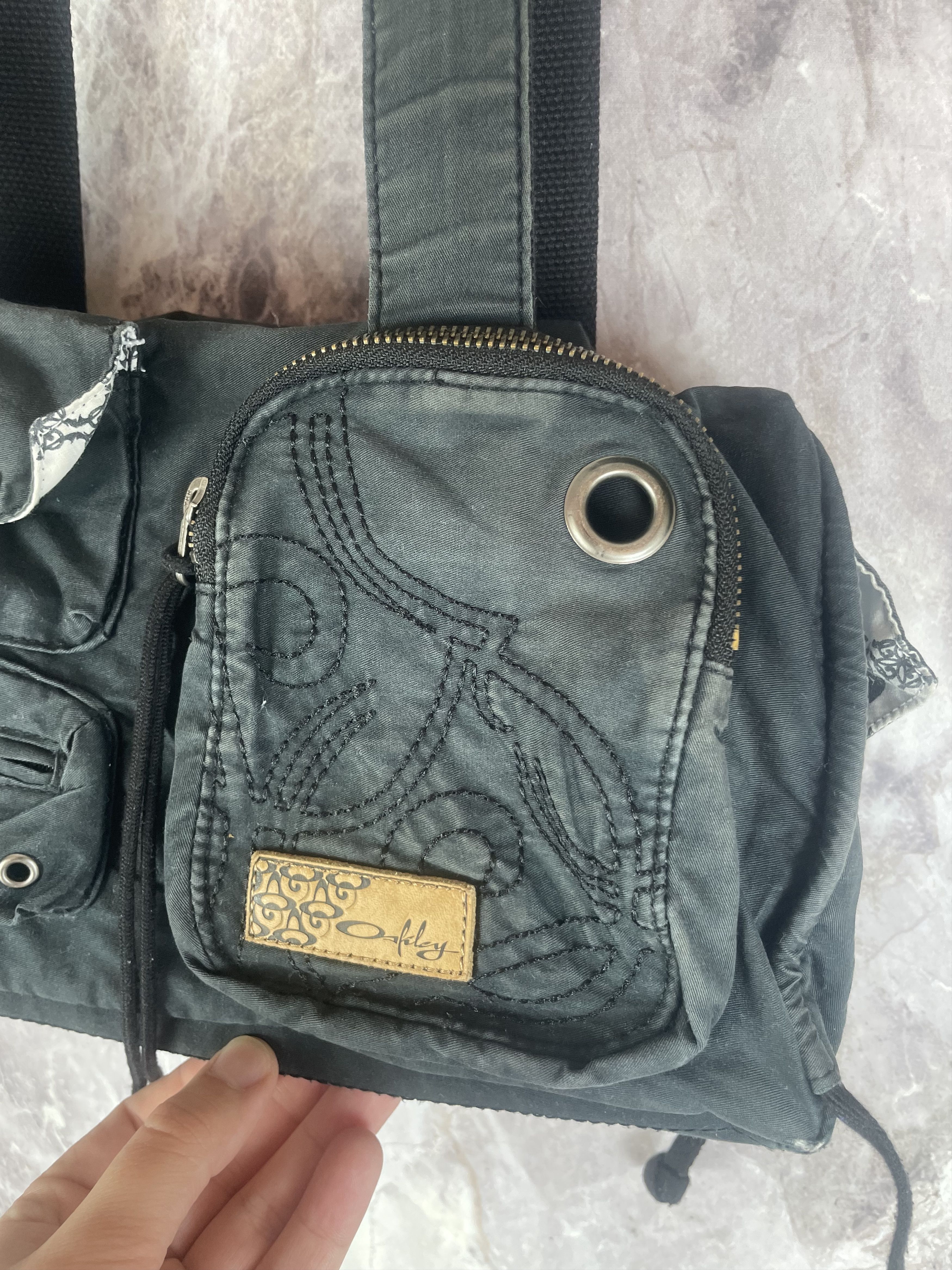 Oakley Oakley Shoulder Bag Womens Y2k Size ONE SIZE - 4 Thumbnail