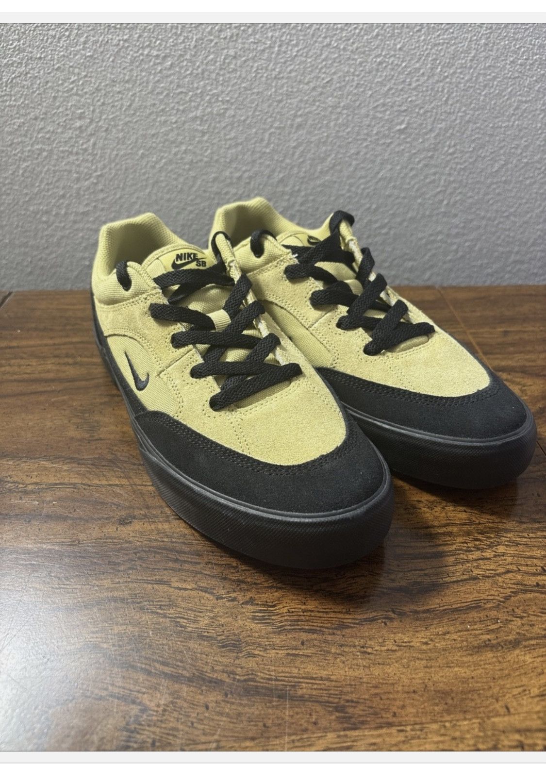 Nike Nike Malor TE SB Buff Gold Black HF3066-700 Size US 13 / EU 46 - 9 Thumbnail