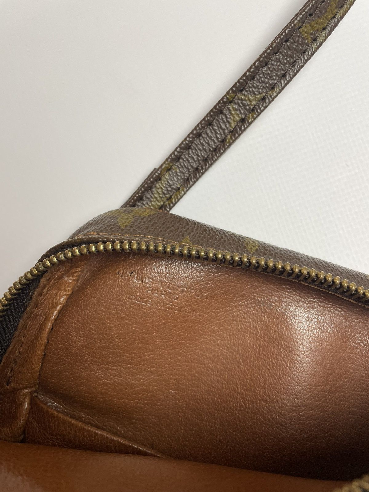 Louis Vuitton × Vintage Louis Vuitton Monogram Danube Messenger Brown Size ONE SIZE - 20 Thumbnail
