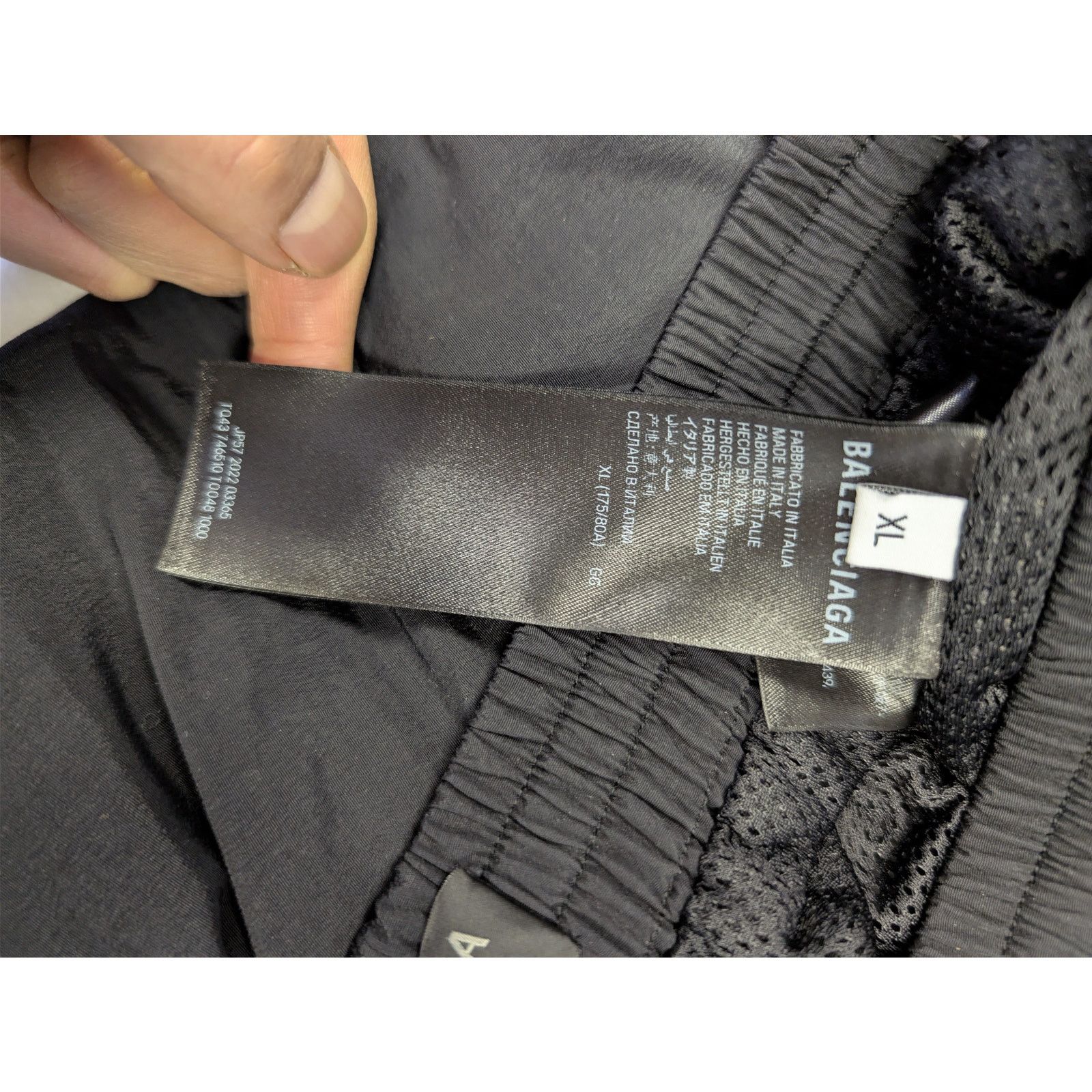 Balenciaga o1rshd1 Nylon Medium Fit Tracksuit Sweatpants Trousers Black Size US 36 / EU 52 - 17 Thumbnail
