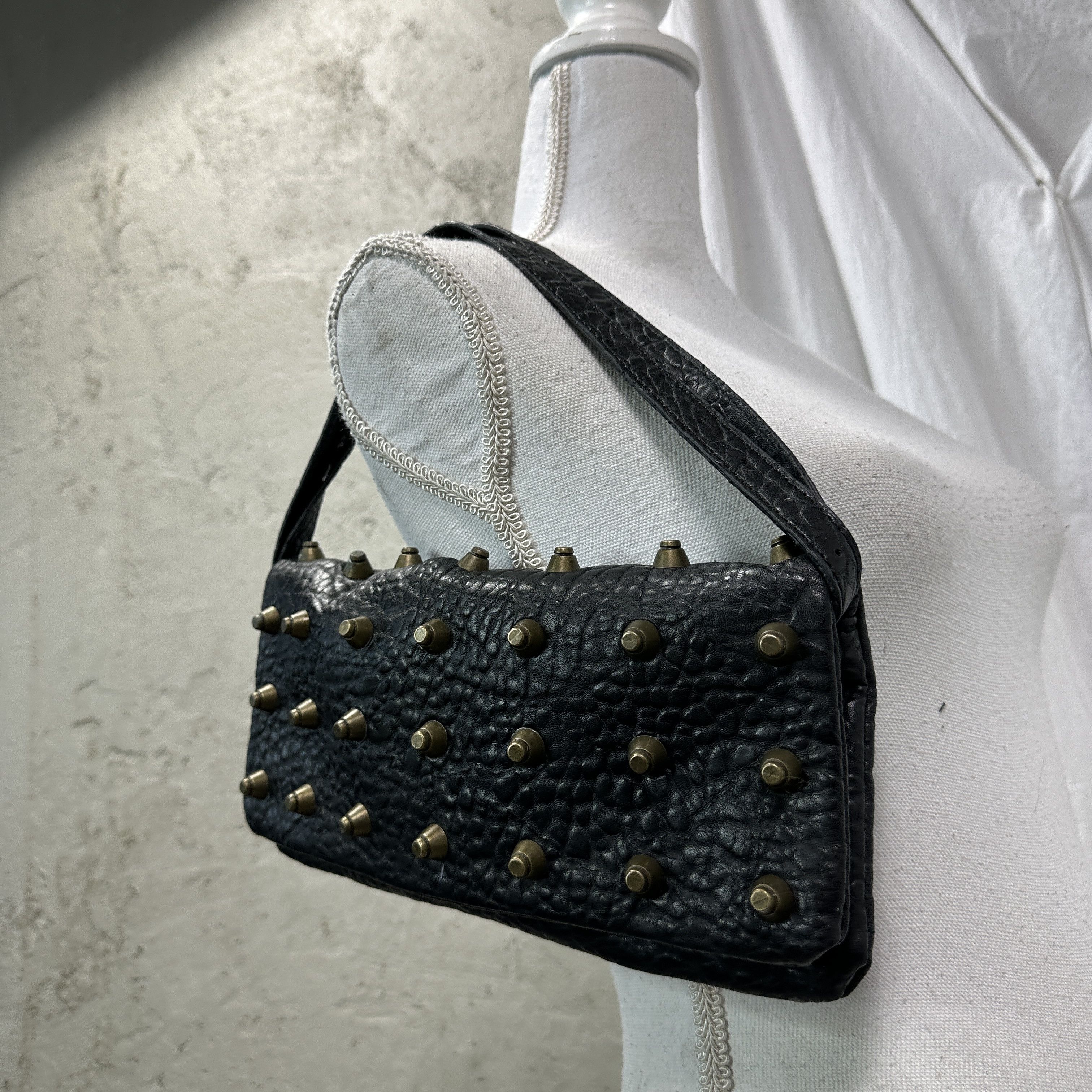 Vintage Vintage Avant Garde Studded Spikes Grunge Clutch Bag 00s Size ONE SIZE - 3 Thumbnail