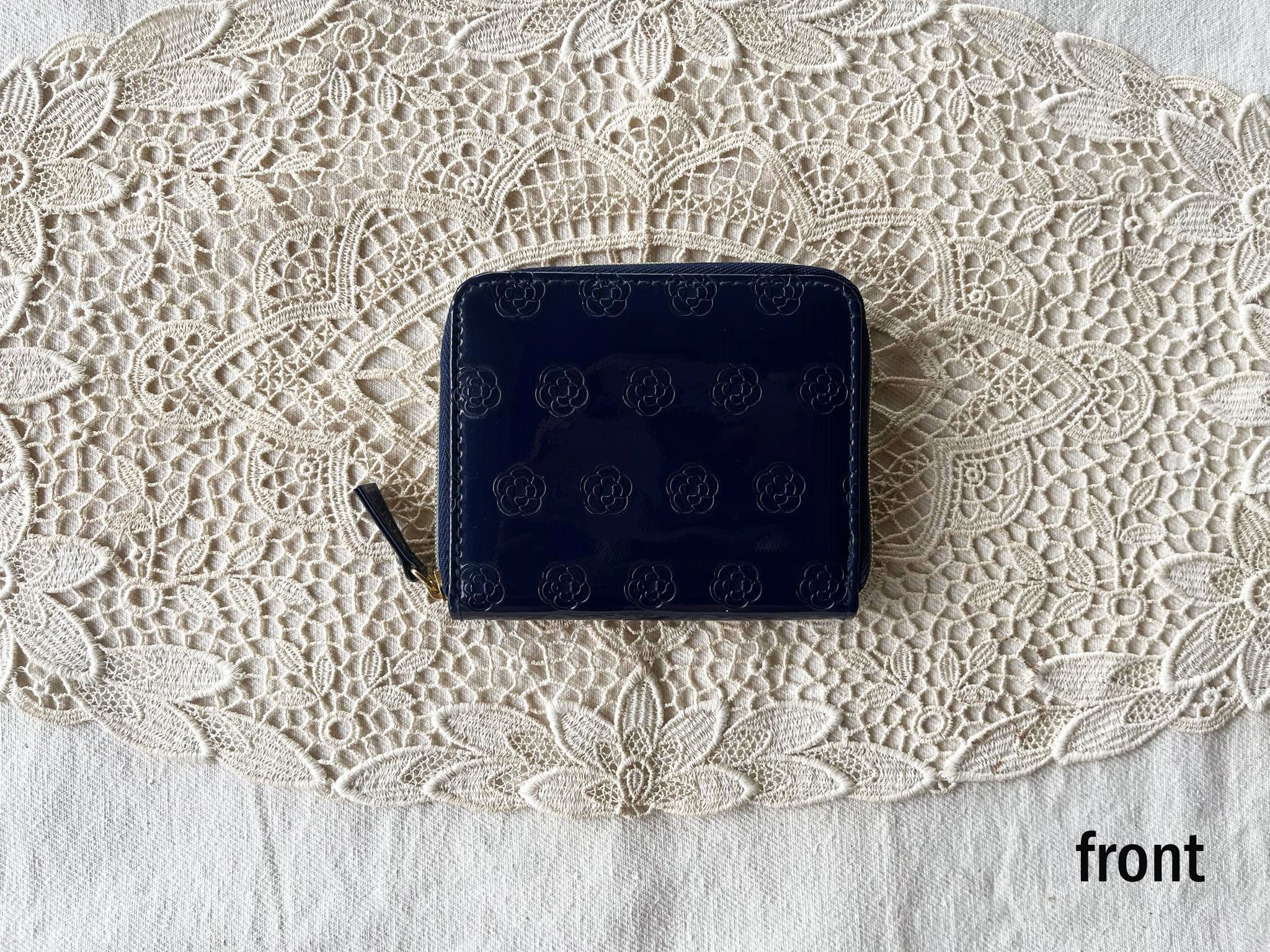 Japanese Brand CLATHAS (Japanese Brand) Faux Patent Leather embossed wallet Size ONE SIZE - 2 Thumbnail