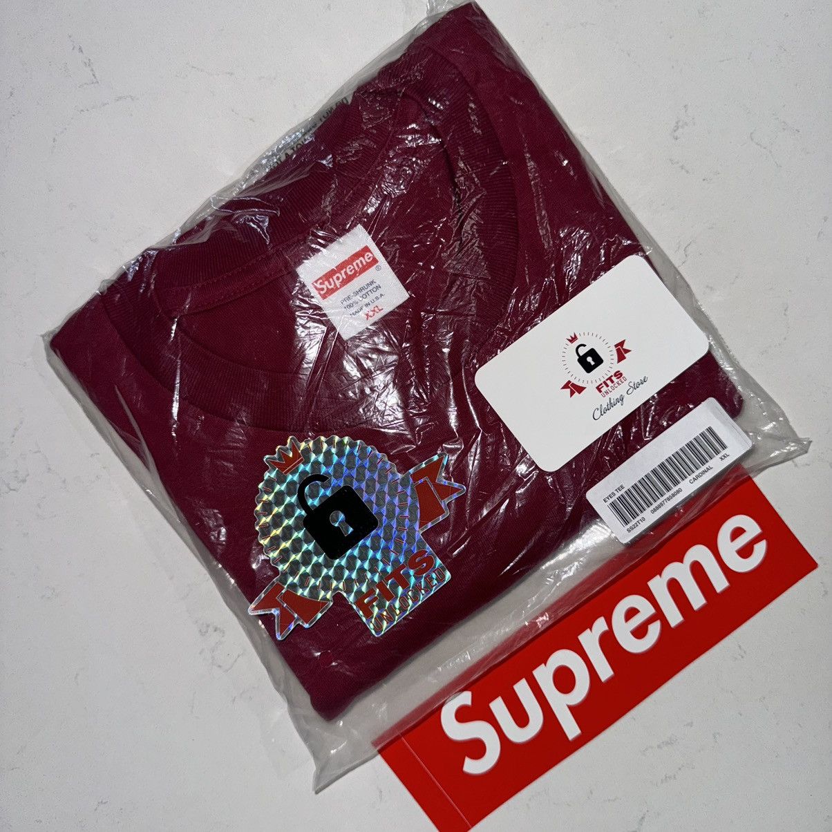 Supreme Supreme Eyes tee Cardinal XXL brand new in plastic Size US XXL / EU 58 / 5 - 2 Thumbnail