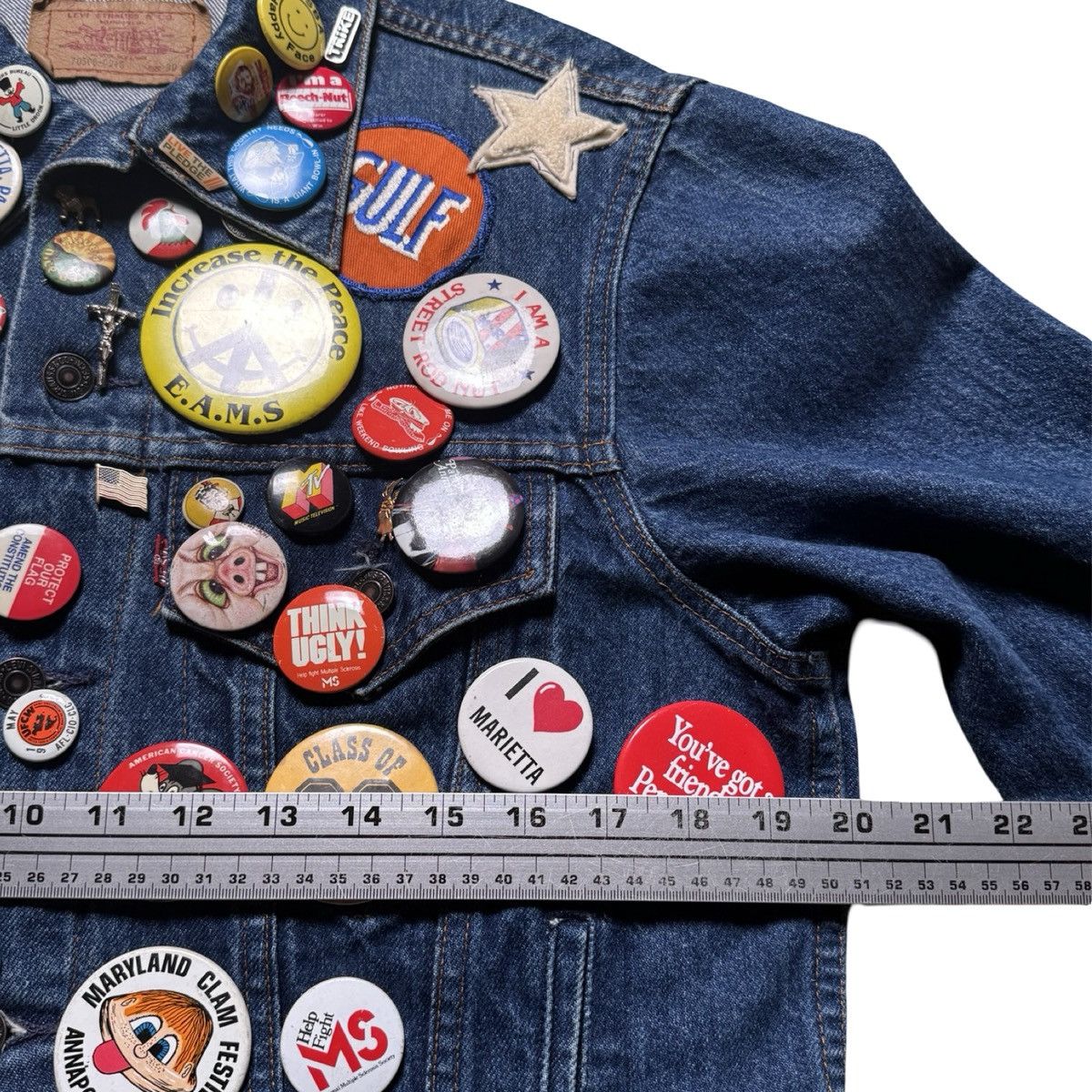 Levi's Vintage Levis 70506-0216 Denim Jacket M Gulf Marines Pins Size US M / EU 48-50 / 2 - 7 Thumbnail