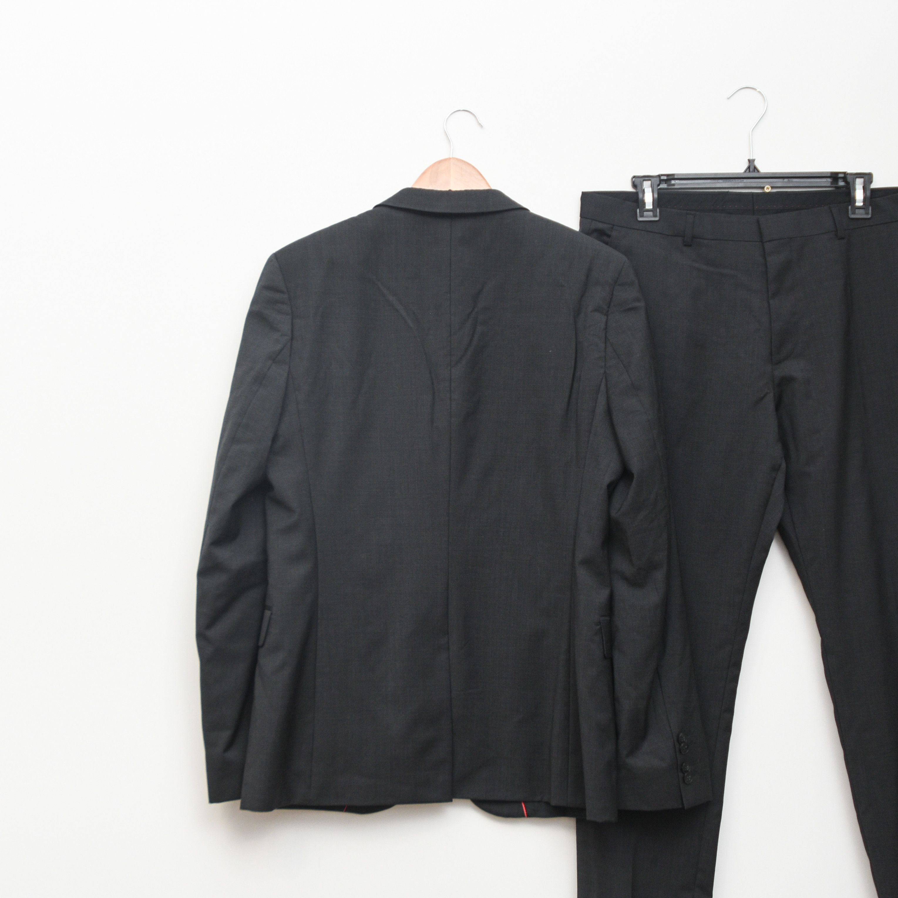 Hugo Boss Hugo Boss Business Suit Grey Black Sz 40R Virgin Wool Size 40R - 3 Thumbnail