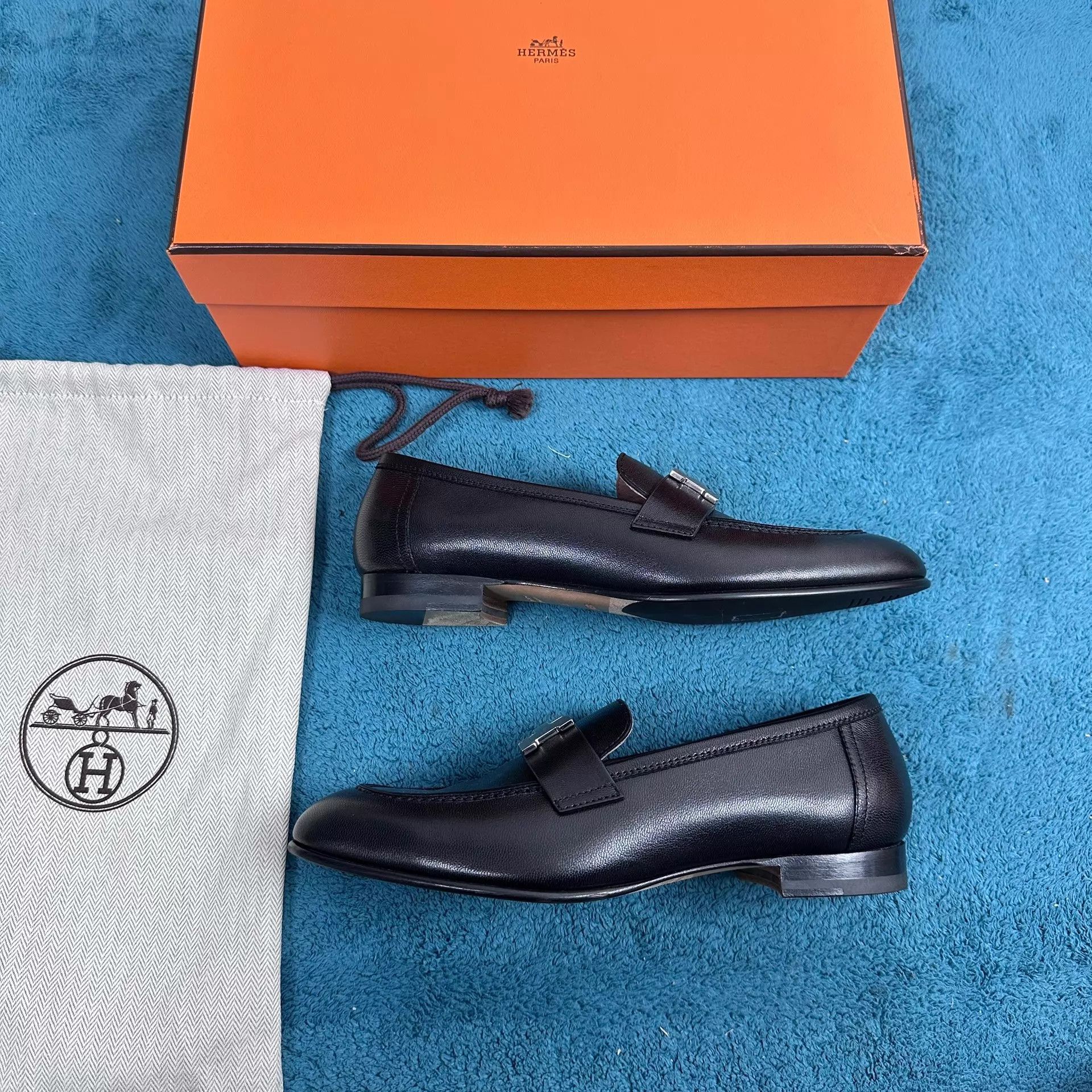 Hermes Hermès Paris Leather Loafer Black Size 37 Size US 6.5 / IT 36.5 - 2 Thumbnail